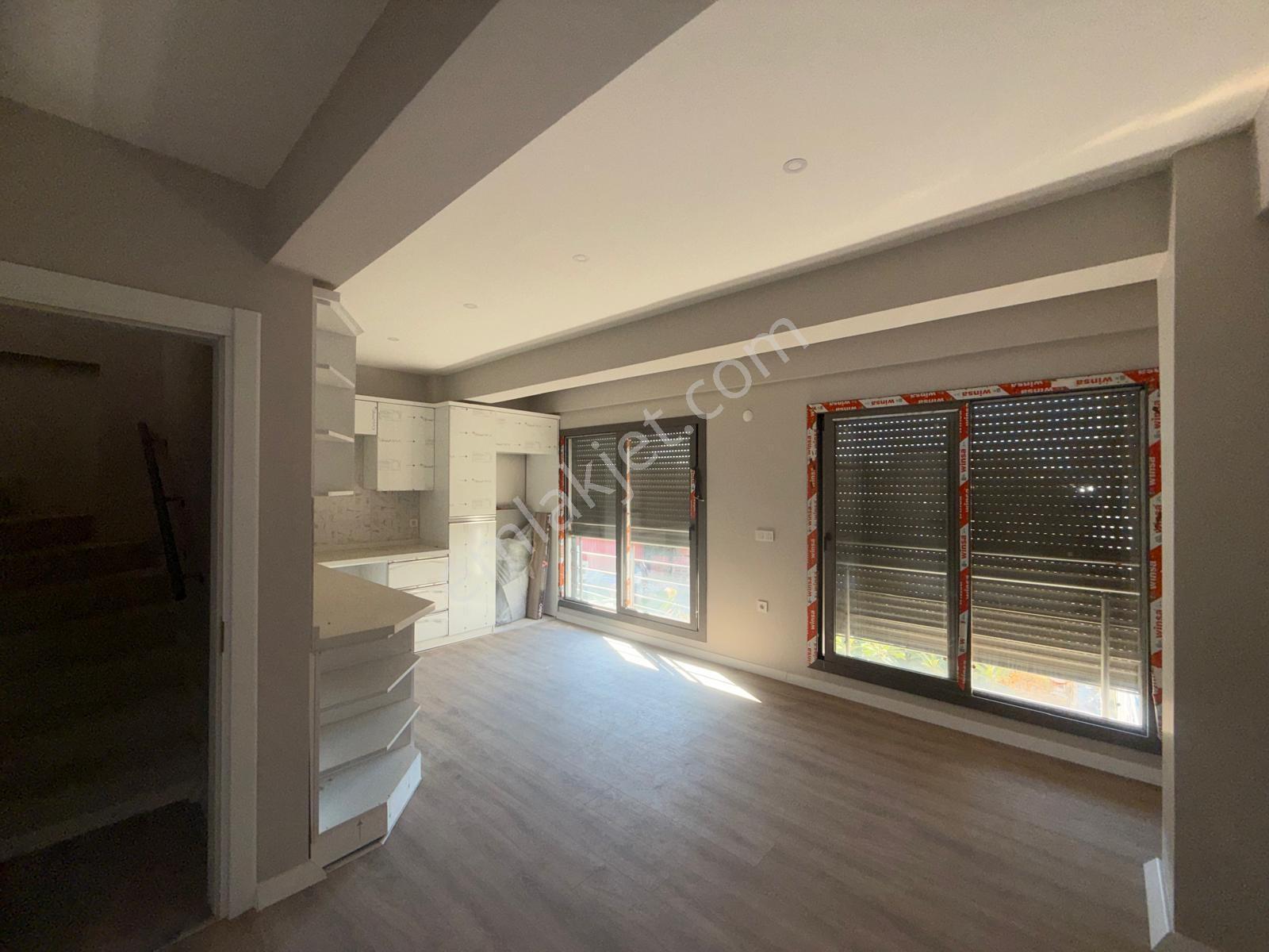 C.b. Route | Merkezi Konum | Denize 1 Km | 3+1 Sıfır Dubleks — fotoğraf 9