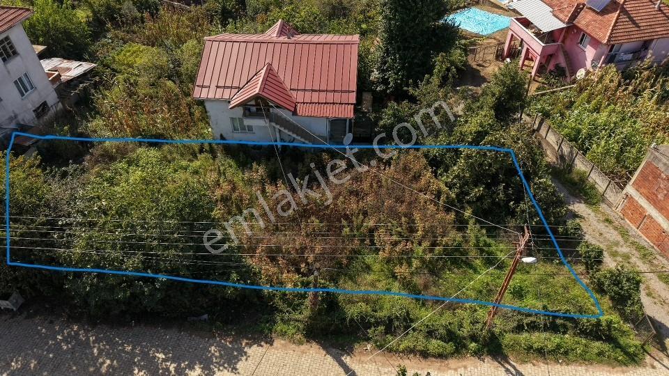 Beyhanlı Köyünde Denize 400 Metre Merkezi Konumda Satılık Arsa — fotoğraf 2