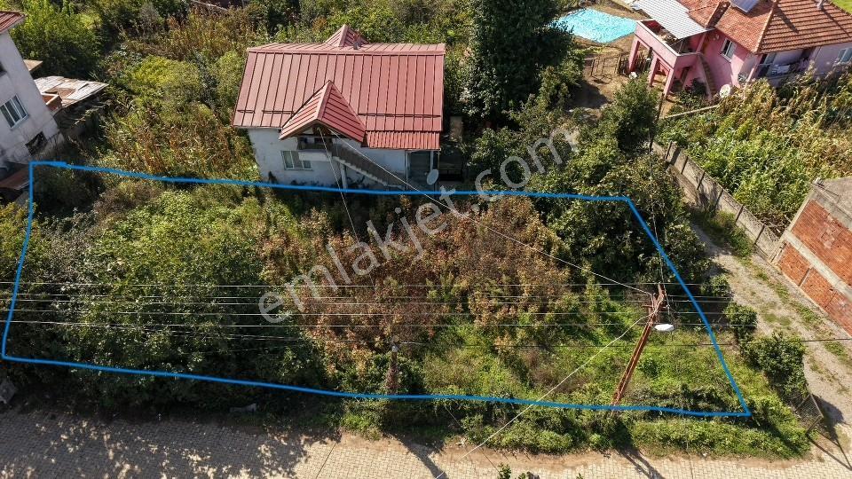 Beyhanlı Köyünde Denize 400 Metre Merkezi Konumda Satılık Arsa — fotoğraf 3