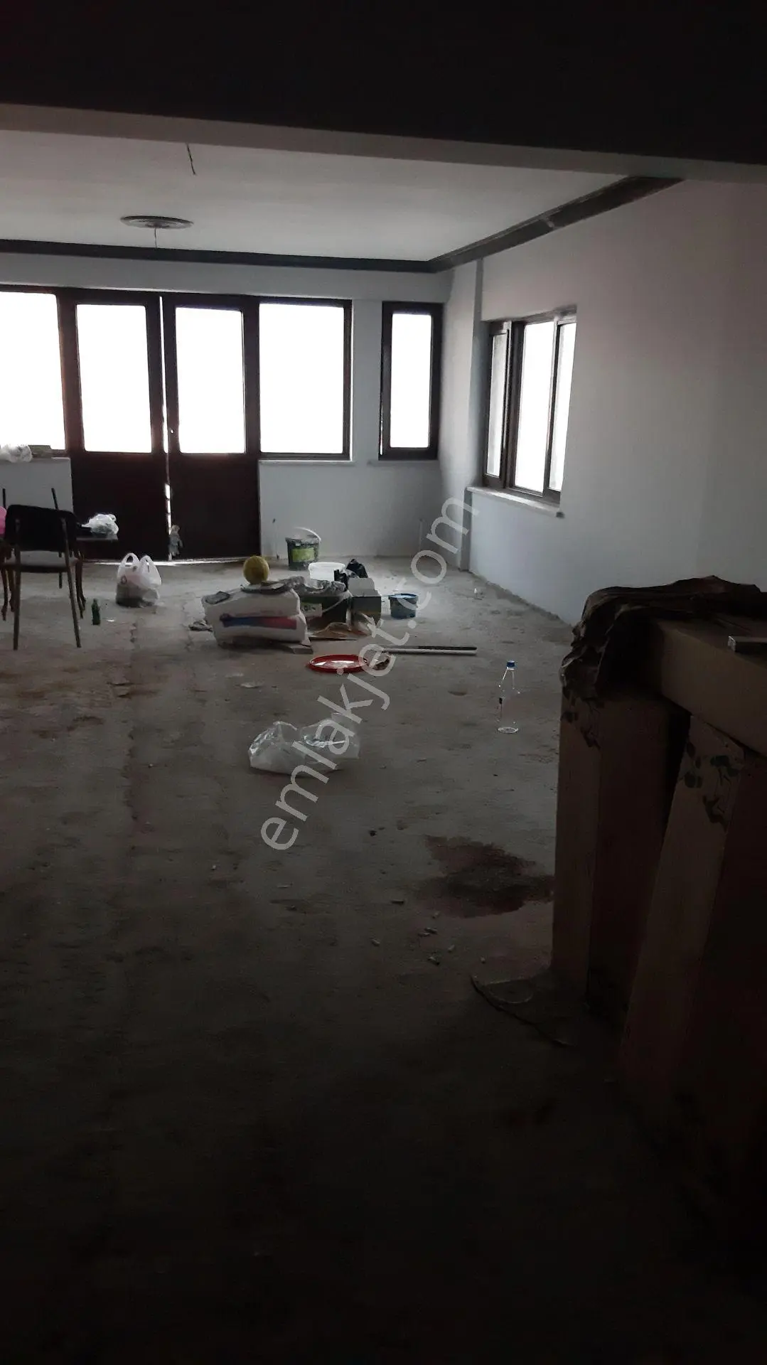 İzzet Baysal Cd.Sine Bakan 2+1, Ebeveyyn Banyolu Daire