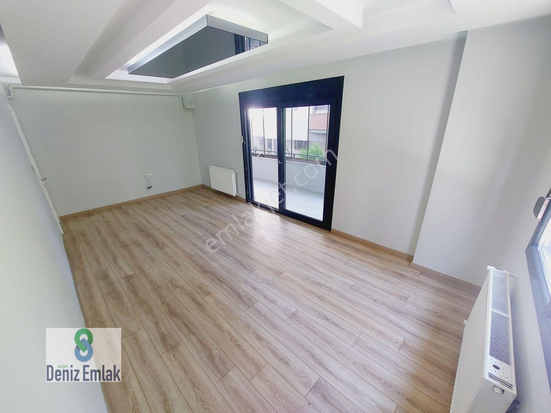 Denizden Akçayda Asansörlü Yeni Doğalgazlı Satılık 2+1 Daire. — fotoğraf 11