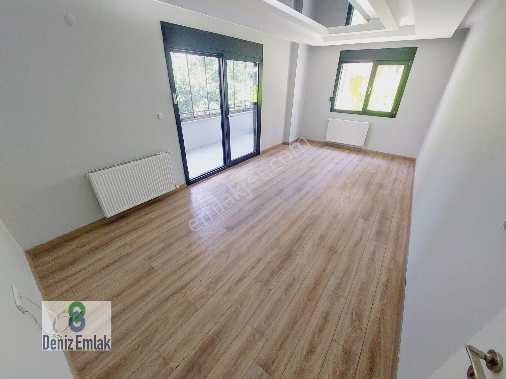 Denizden Akçayda Asansörlü Yeni Doğalgazlı Satılık 2+1 Daire. — fotoğraf 21