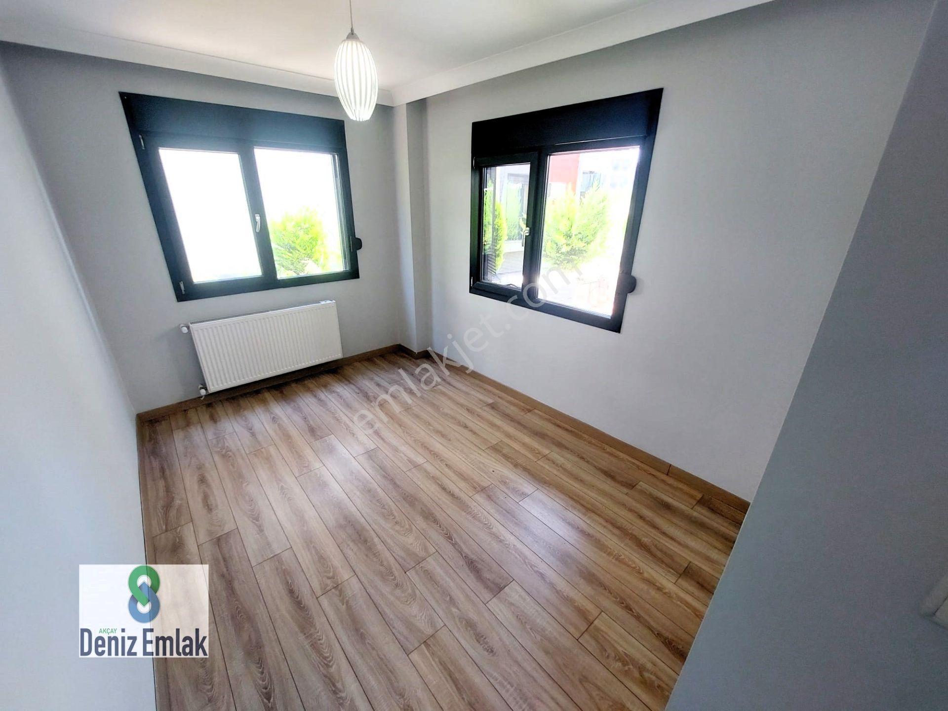 Denizden Akçayda Asansörlü Yeni Doğalgazlı Satılık 2+1 Daire. — fotoğraf 29