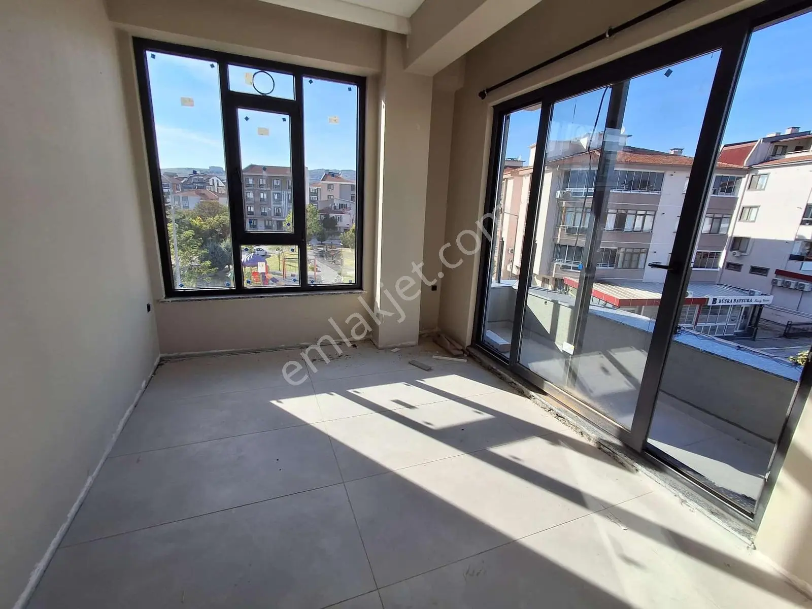 Balıkesir Altıeylül Gop Ta Köşe Konum Satılık 1+1 Daire — fotoğraf 28