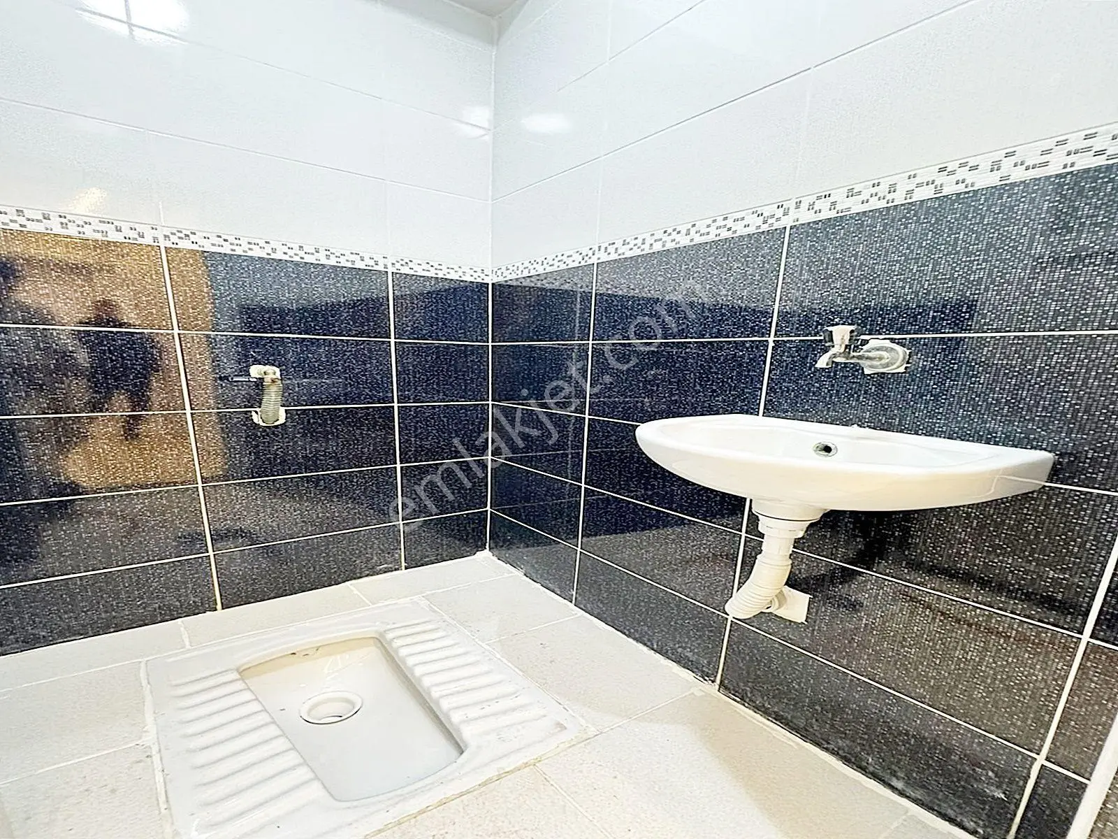 Metrobüse Yakın Tek Daire Üzeri Lüx Arakat 2+1 Satılık Daire!! — fotoğraf 28