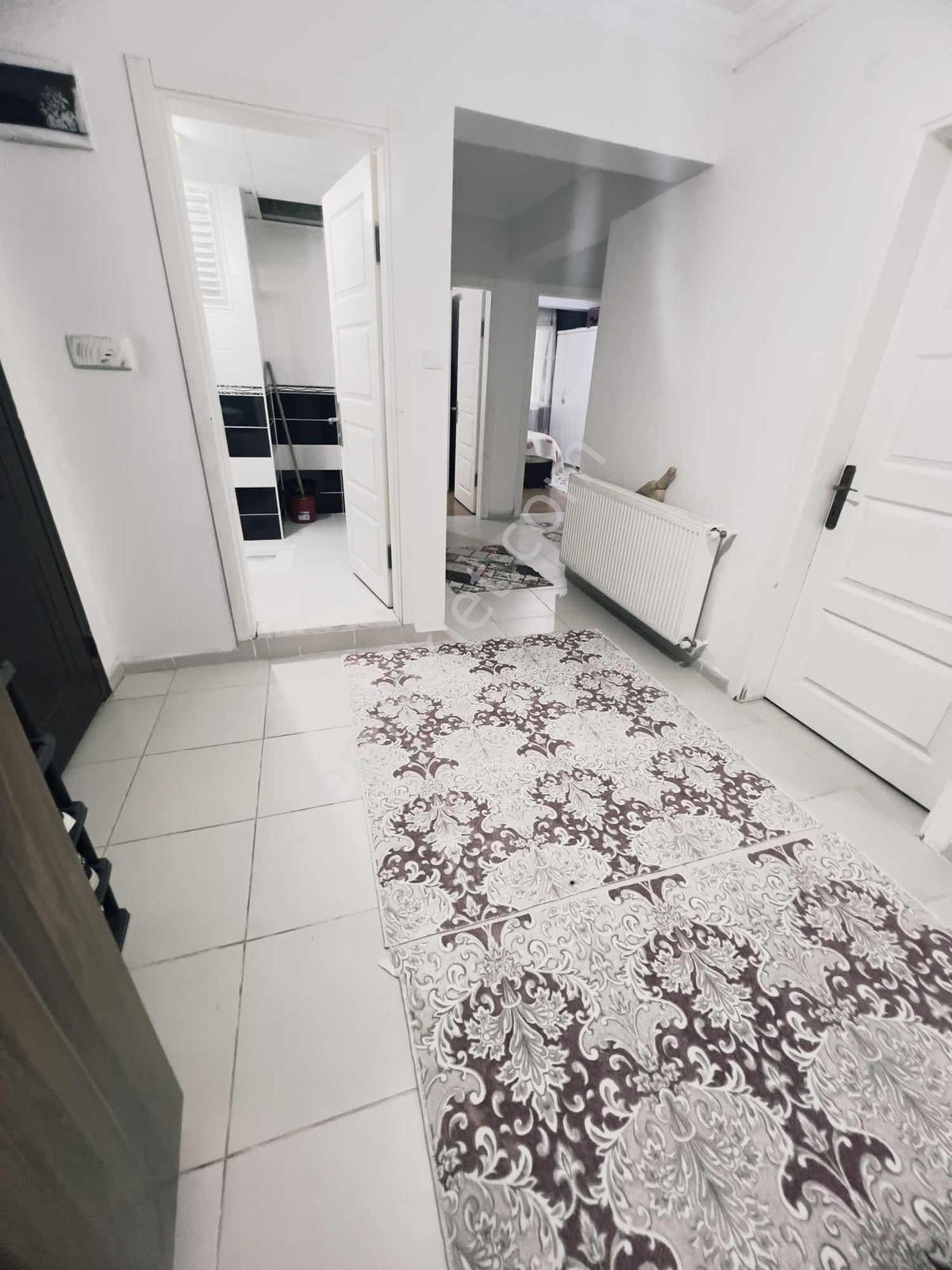 .bornova Caddesine Cephe Geniş Ferrah 3+1 — fotoğraf 9