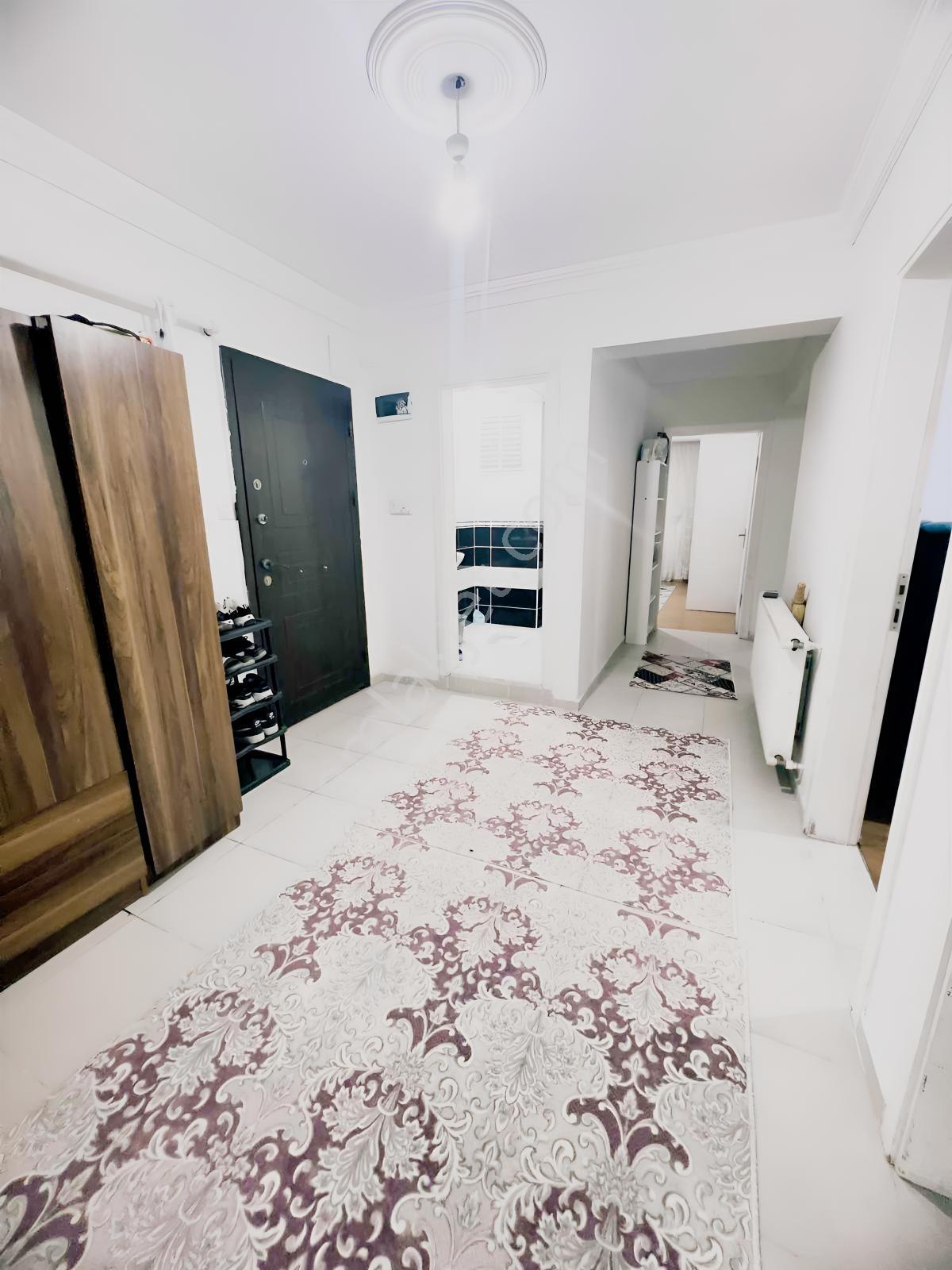 .bornova Caddesine Cephe Geniş Ferrah 3+1 — fotoğraf 17