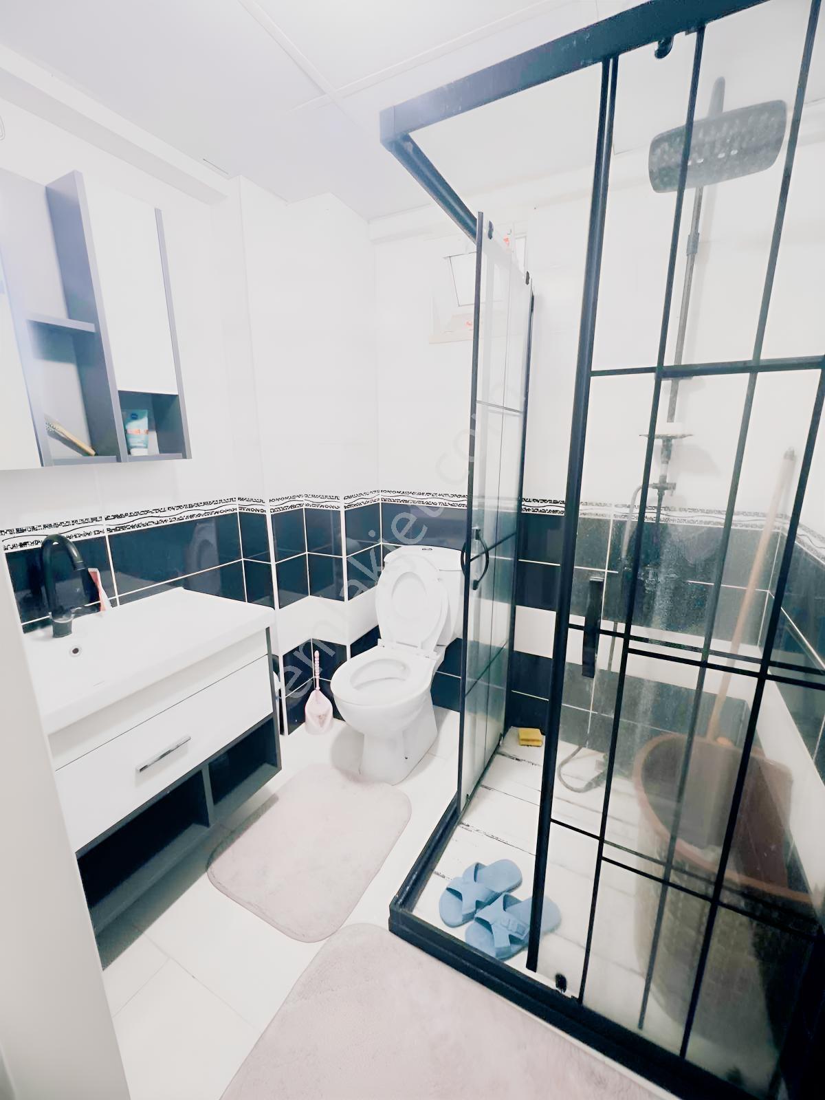 .bornova Caddesine Cephe Geniş Ferrah 3+1 — fotoğraf 18
