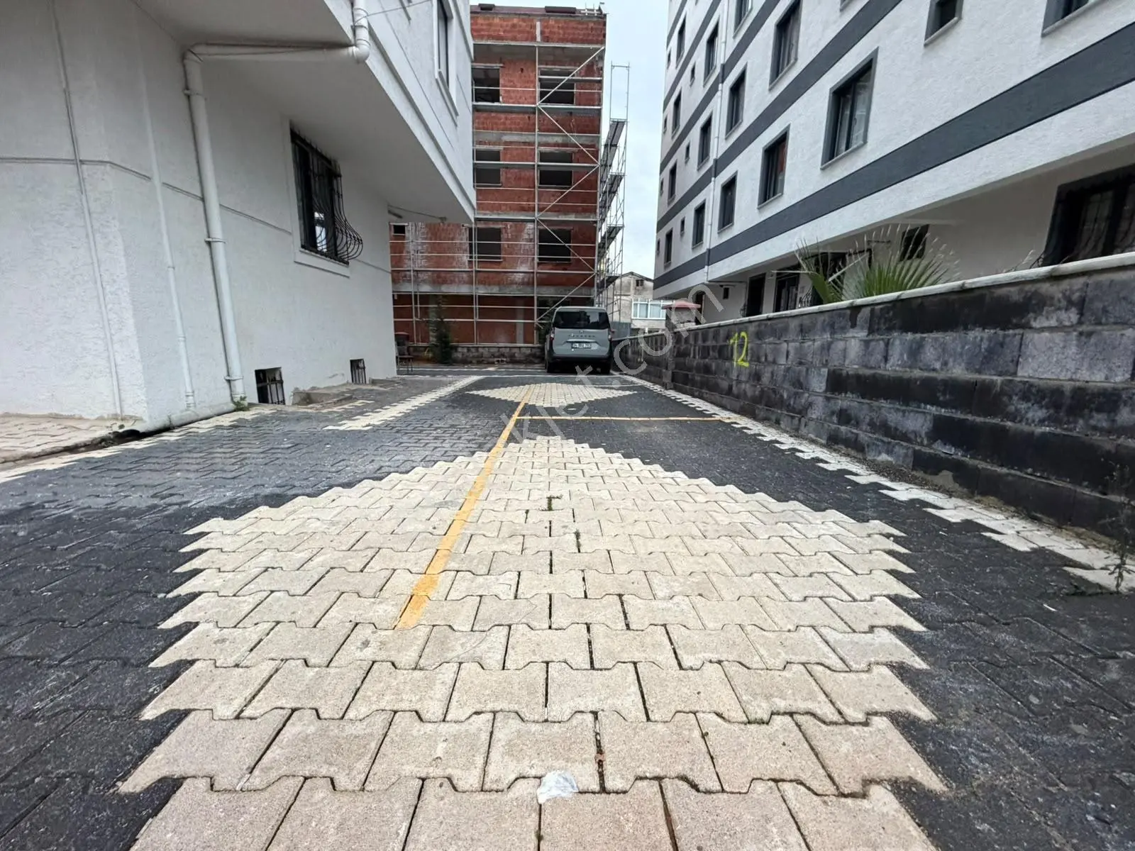 Orhangazi Caddesinde Yeni Bina 3+2 Satılık Ters Dubleks — fotoğraf 24