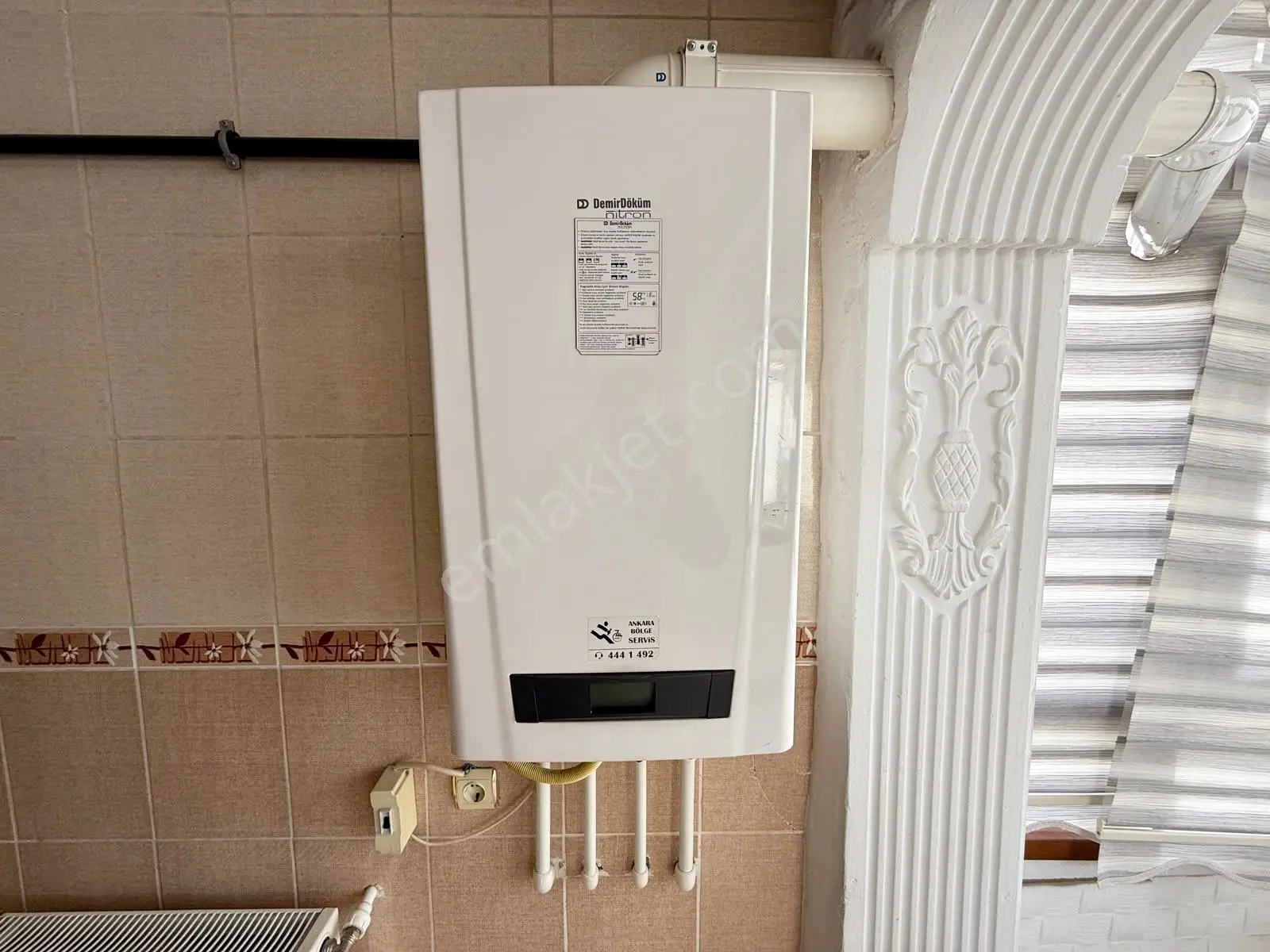 3+1 Cadde Üzeri Kök Tapu 2 Cam Balkonlu Merkezi Konumda Satılık — fotoğraf 7