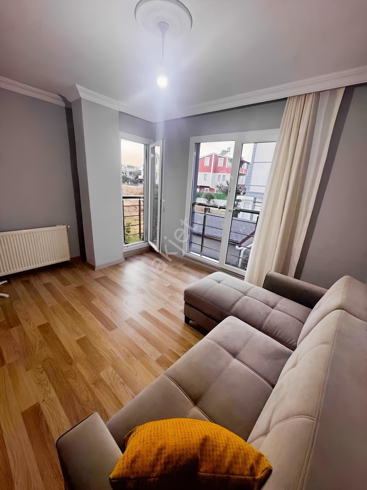 5 Yaşında 4+1 Lüks Villa | 200 M² Net | Kombili | Oturuma Hazır — fotoğraf 18