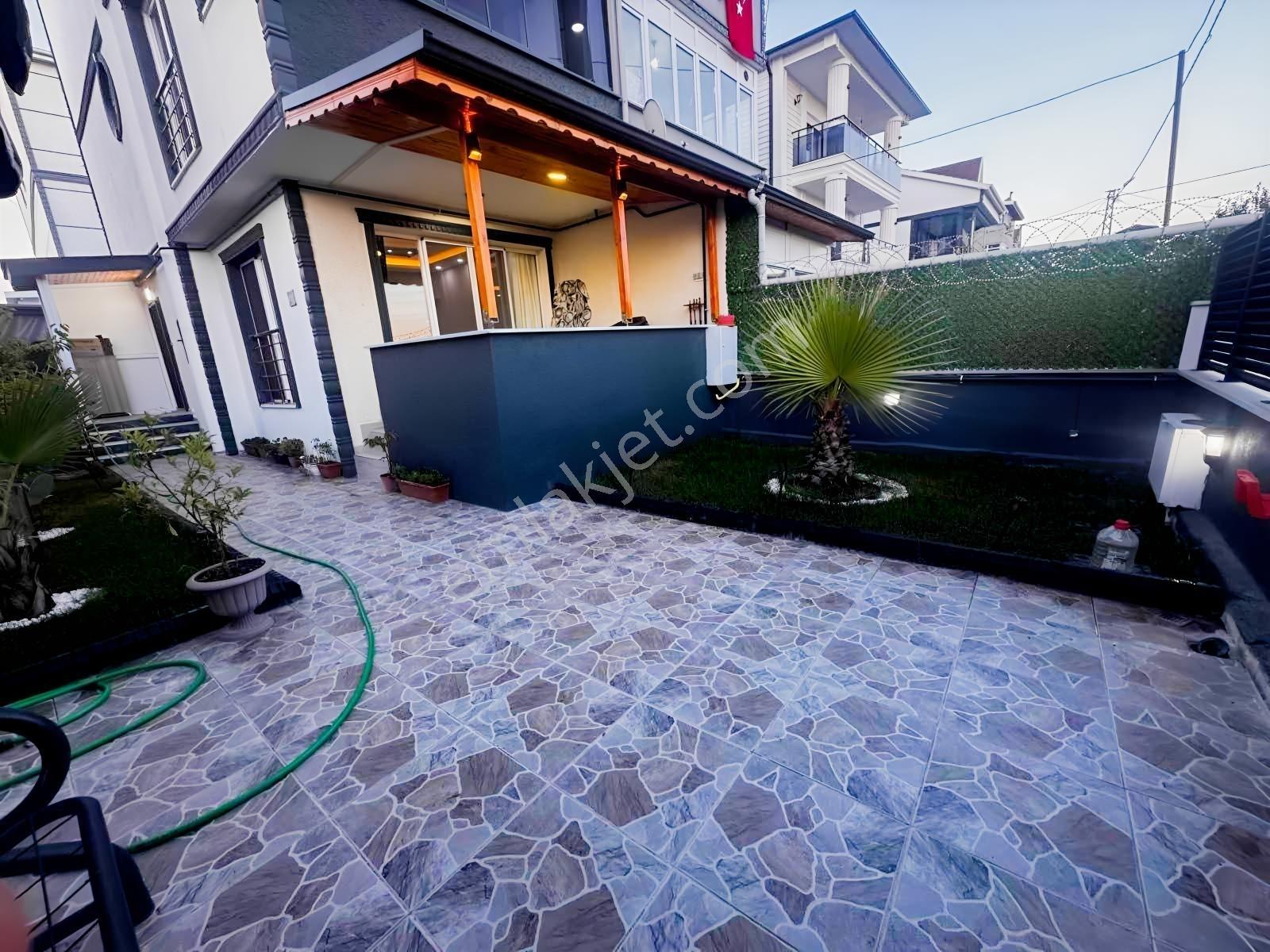 5 Yaşında 4+1 Lüks Villa | 200 M² Net | Kombili | Oturuma Hazır — fotoğraf 29