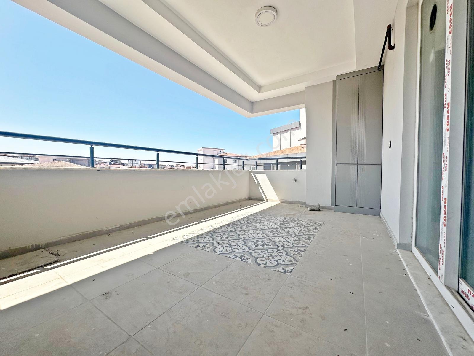 Belkız'da Park Yakını Yerden Isıtma Geniş Balkon Site İçi Lüx2+1 — fotoğraf 4