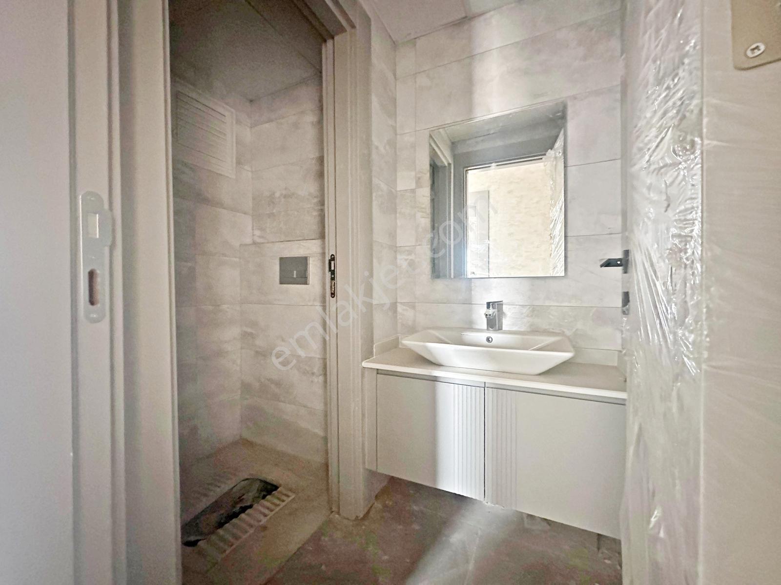 Belkız'da Park Yakını Yerden Isıtma Geniş Balkon Site İçi Lüx2+1 — fotoğraf 24