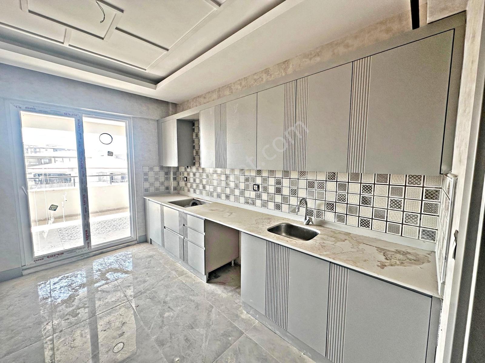 Belkız'da Park Yakını Yerden Isıtma Geniş Balkon Site İçi Lüx2+1 — fotoğraf 28