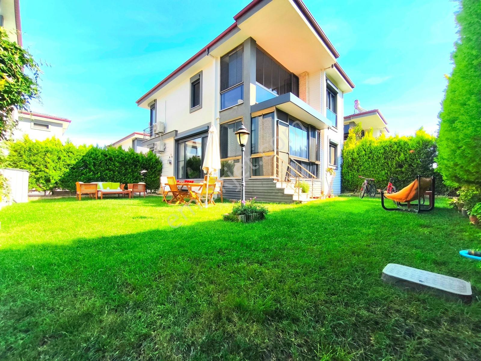 Vahdet'ten Yetkili Edremt'in Seçkin Villa Sitesine 5 +1 Müstakil — fotoğraf 11