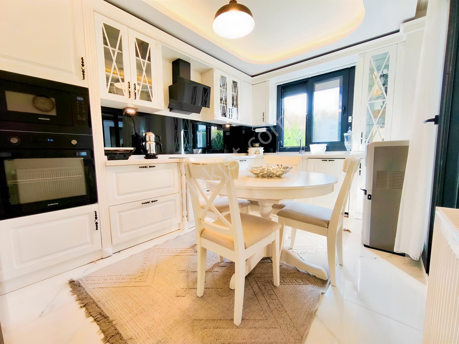 Vahdet'ten Yetkili Edremt'in Seçkin Villa Sitesine 5 +1 Müstakil — fotoğraf 22
