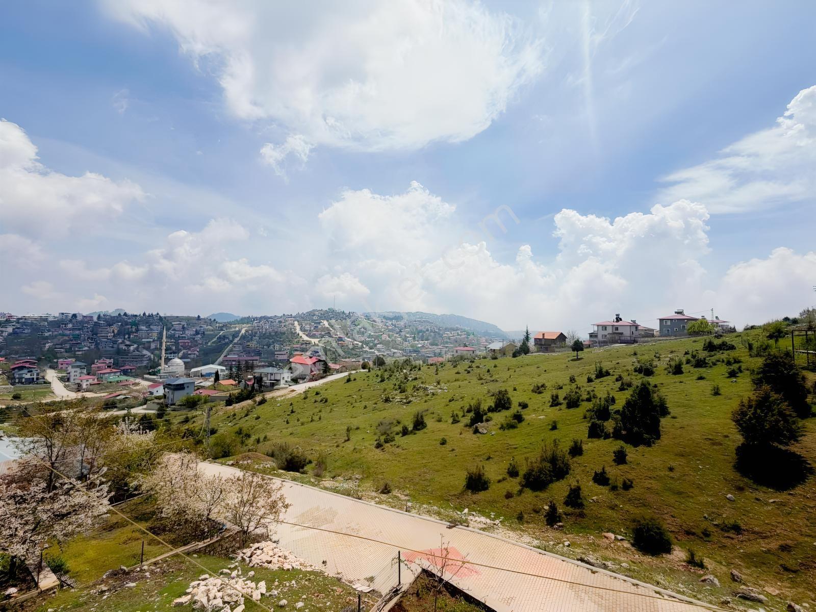 Arveden Doğa İle İç İçe Teraslı Bahçeli Komple Satılık Ev — fotoğraf 26
