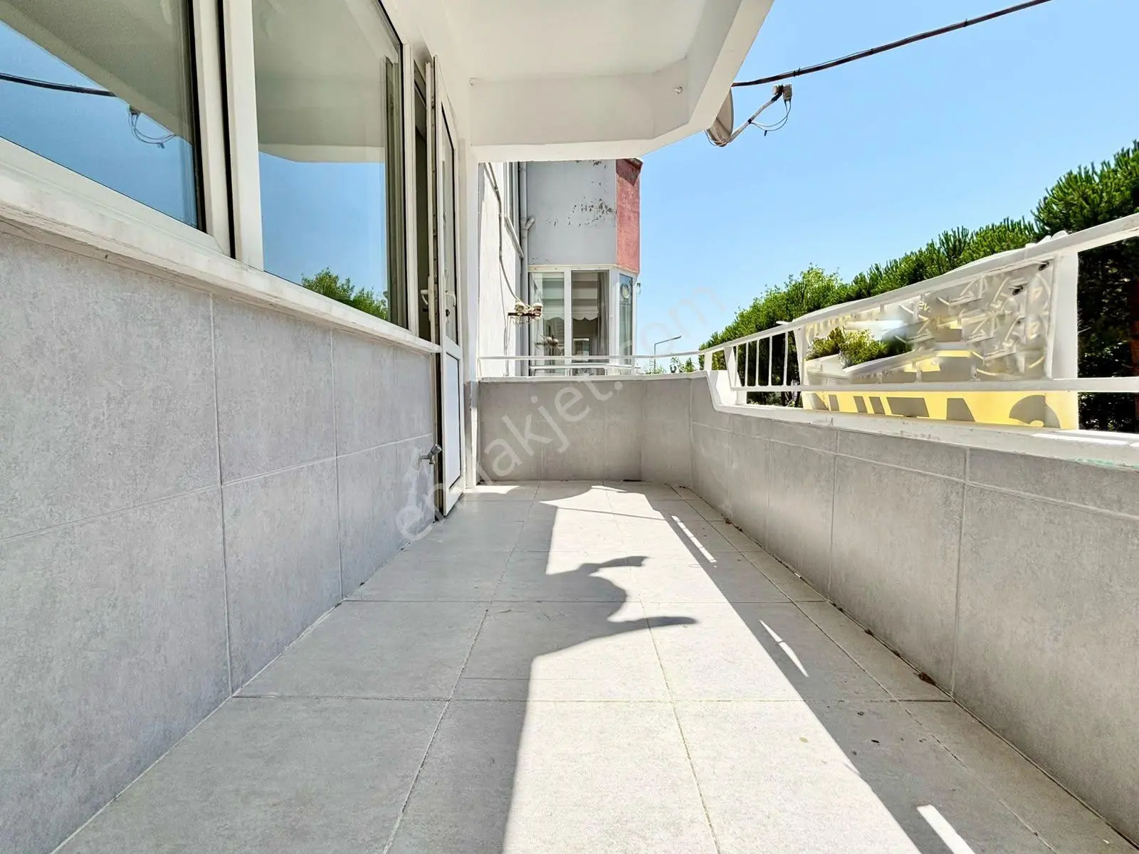 ꧁ay Emlak'tan꧂ikizçay'da Arakat Ön Cephe Denize 300 Metre Kombili Satılık 3+1 İçi Yenilenmiş Daire — fotoğraf 14