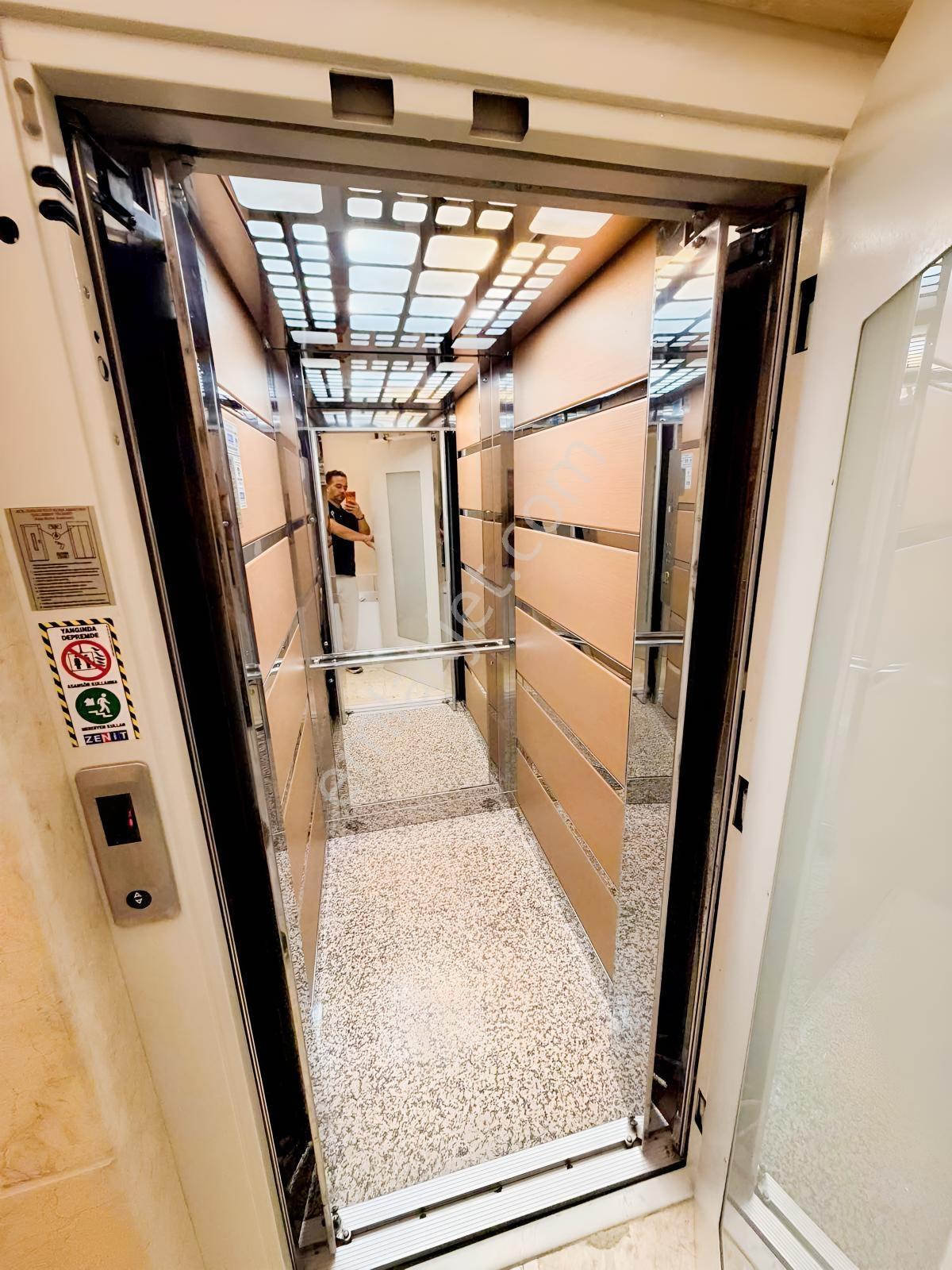 Remax Anka Güvencesiyle Eşyalı Satılık 3+1 Sadece Mükemmel !!! — fotoğraf 5