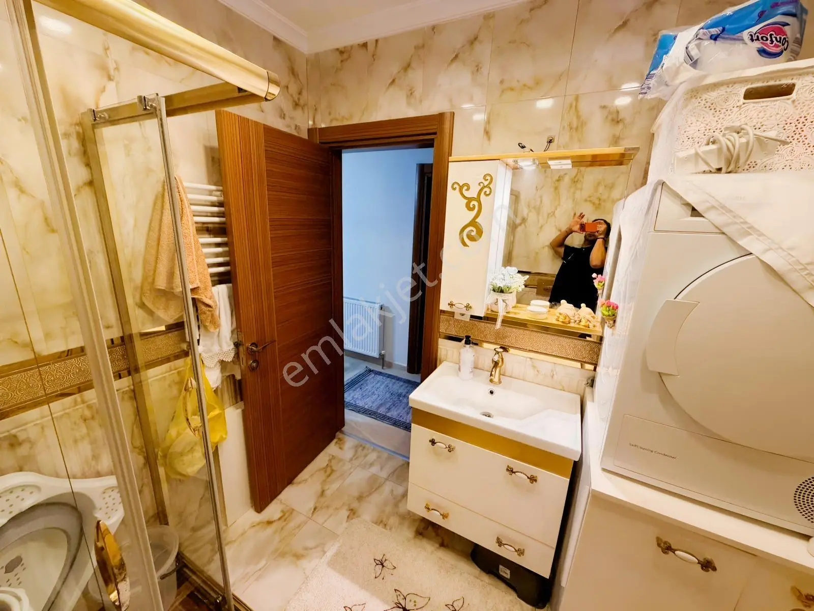 Remax Anka Güvencesiyle Eşyalı Satılık 3+1 Sadece Mükemmel !!! — fotoğraf 33