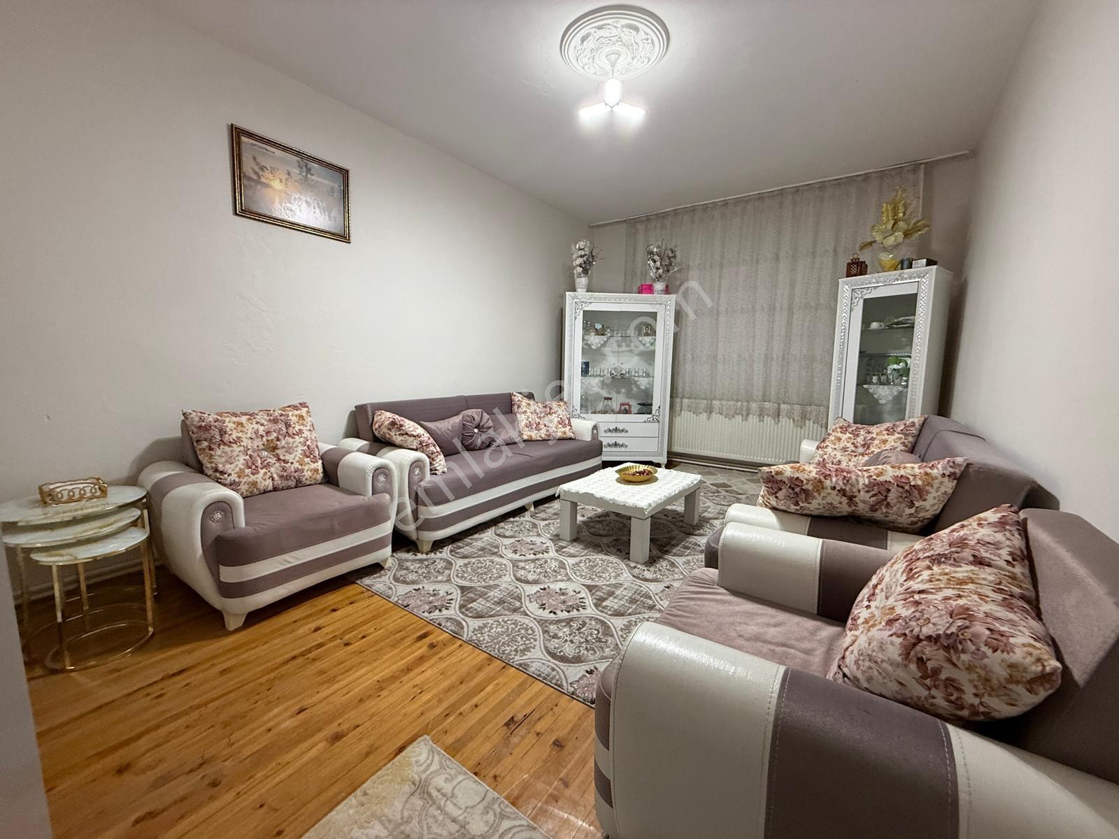 Binkonutlar Mah. Safahat Cad. Üzerinde Satılık 3+1 Daire — fotoğraf 4