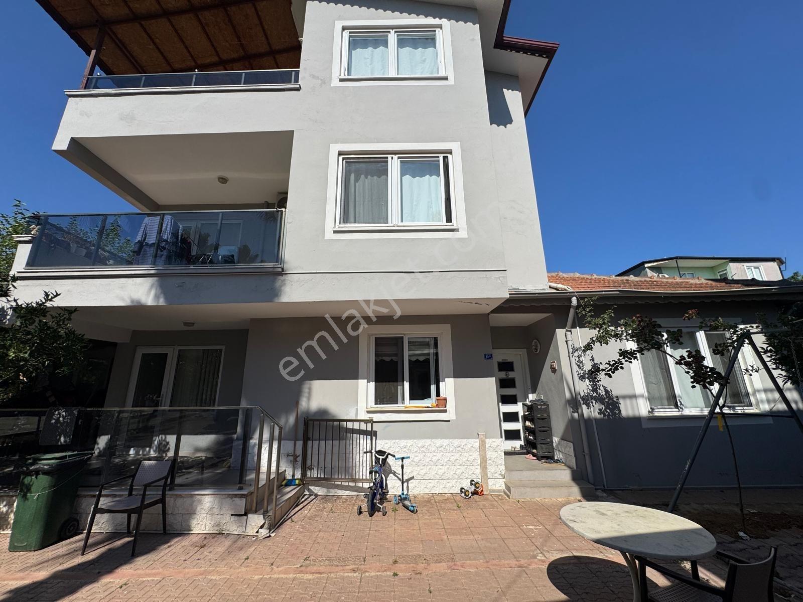 Aksu Pınarlı Nürhberg Sitesi'Nde 6+2 Satılık Villa