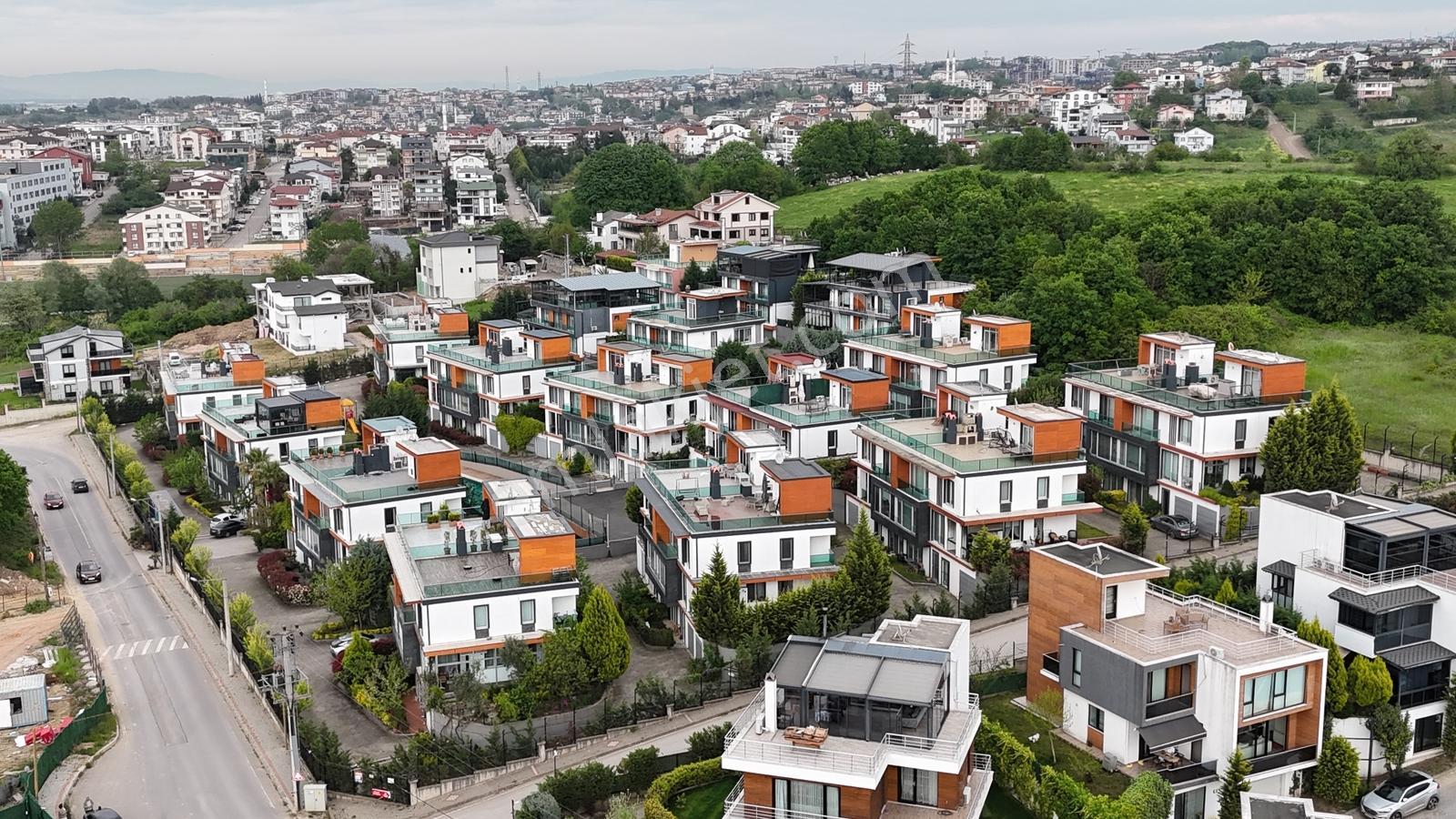 Cb Mark'tan 5+1 Satılık Site İçi Özel Tasarım Triplex Villa — fotoğraf 2