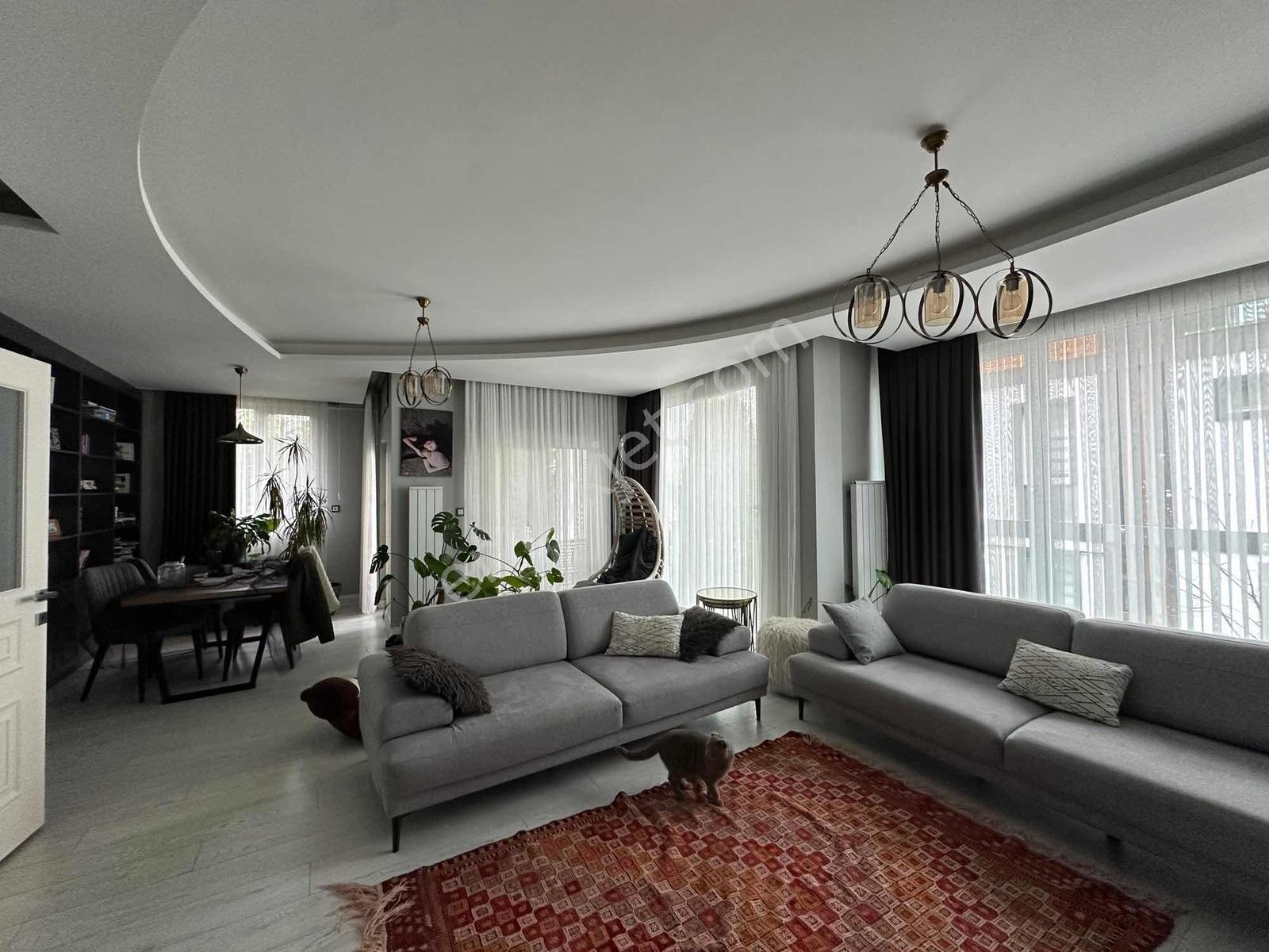 Cb Mark'tan 5+1 Satılık Site İçi Özel Tasarım Triplex Villa — fotoğraf 6