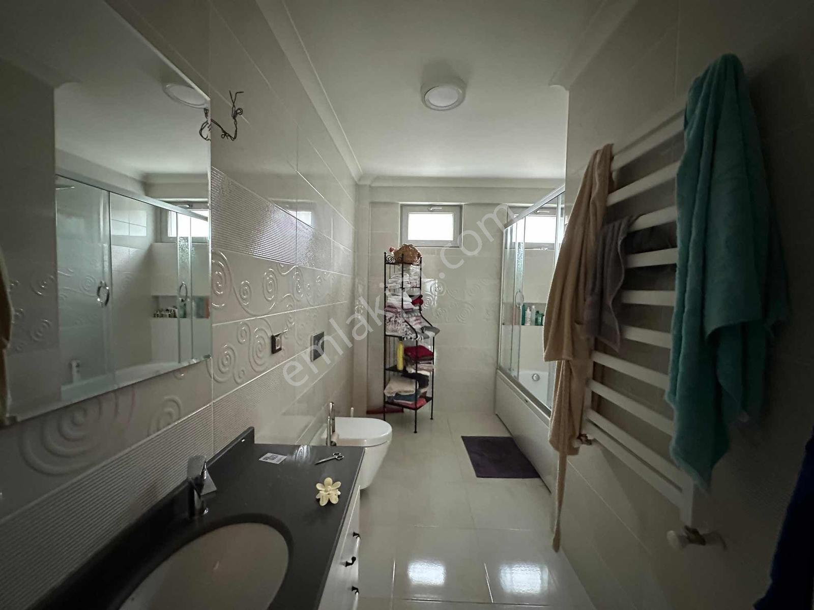 Cb Mark'tan 5+1 Satılık Site İçi Özel Tasarım Triplex Villa — fotoğraf 25