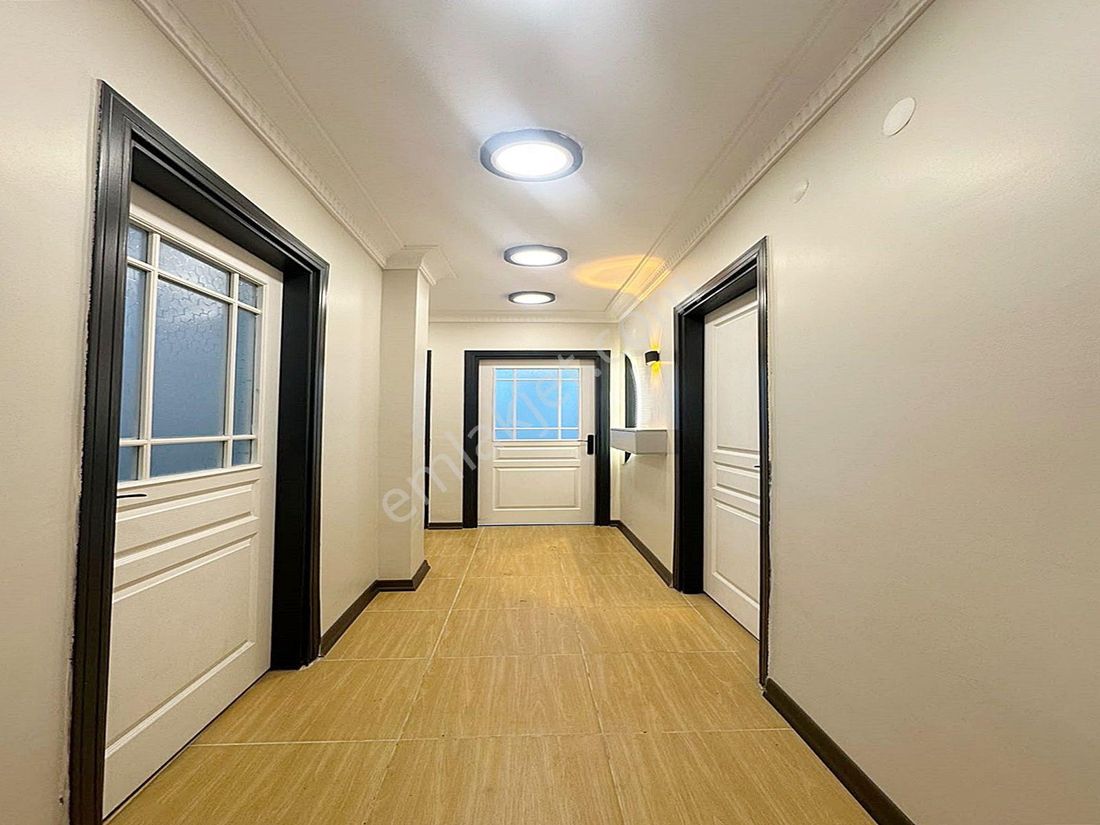 Metrobüse Yürüme Mesafesinde Full Dekorlu Giriş 2+1 Daire!!! — fotoğraf 10
