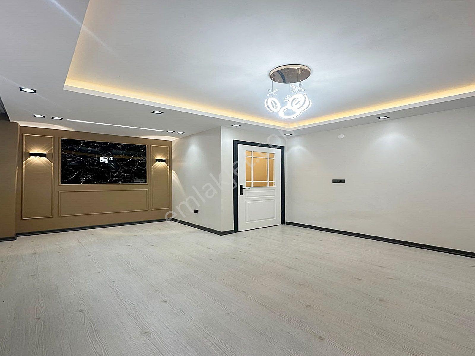 Metrobüse Yürüme Mesafesinde Full Dekorlu Giriş 2+1 Daire!!! — fotoğraf 13