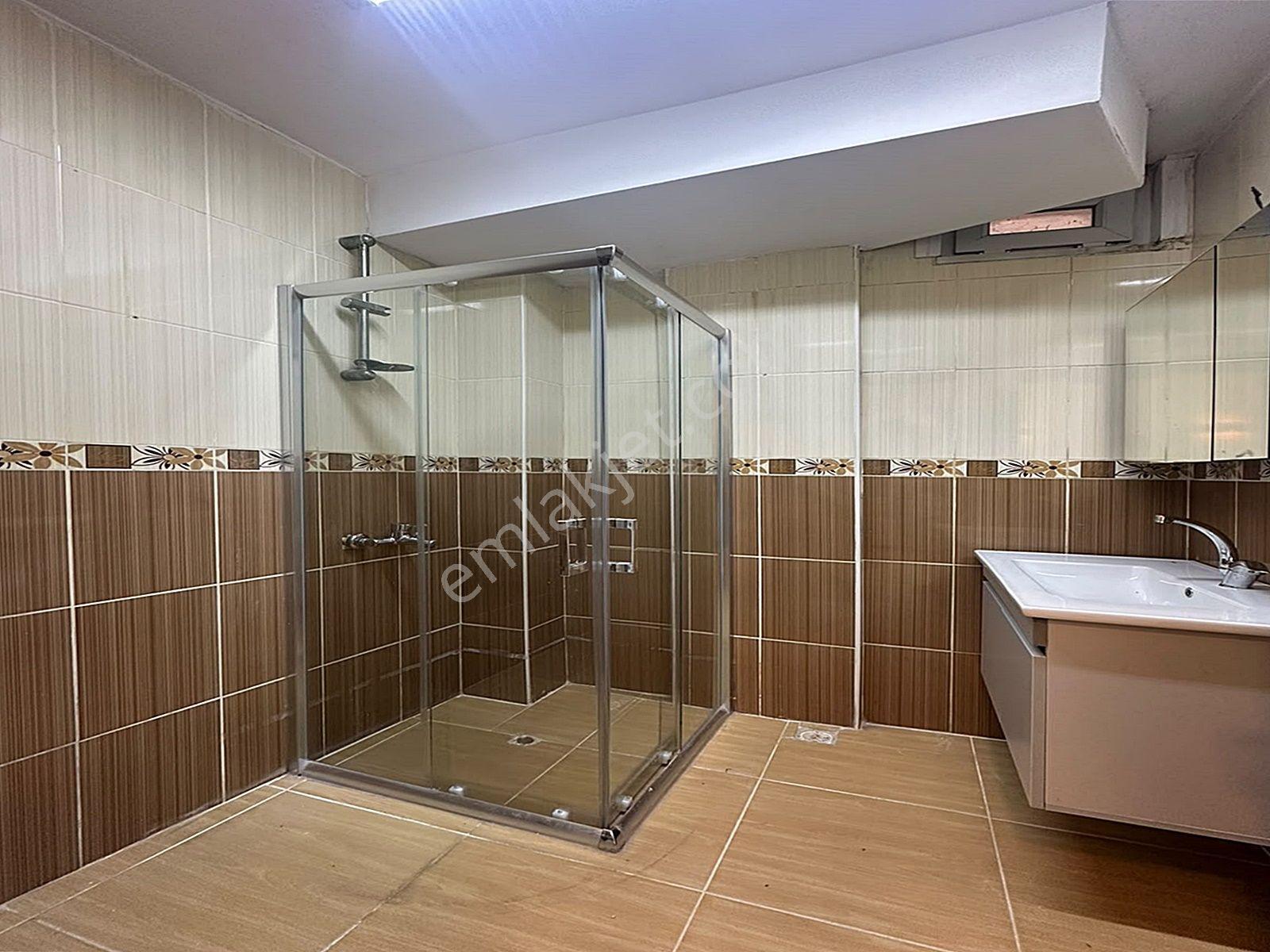 Metrobüse Yürüme Mesafesinde Full Dekorlu Giriş 2+1 Daire!!! — fotoğraf 21