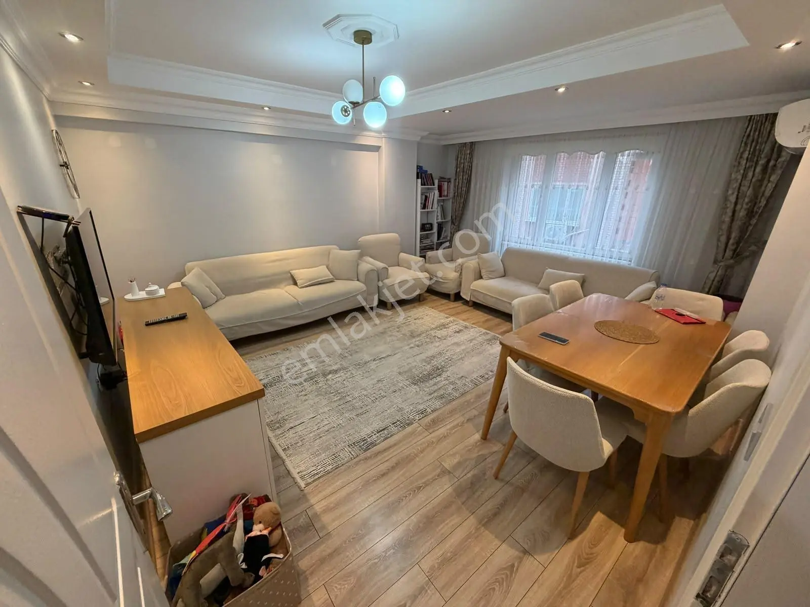 Home'Dan Çanakkale Şehitleri Cadde Satılık 2-Kat 110M² 2+1 Daire