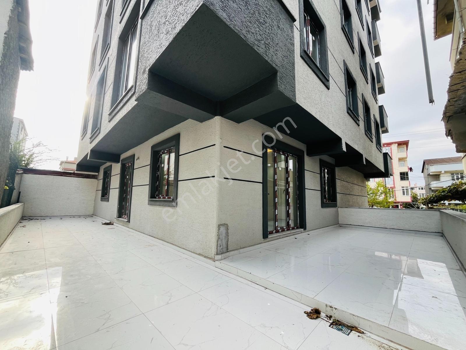 Güven'Den Kapaklı'Da Merkezi Konumda Geniş Teraslı 2+1 Daire