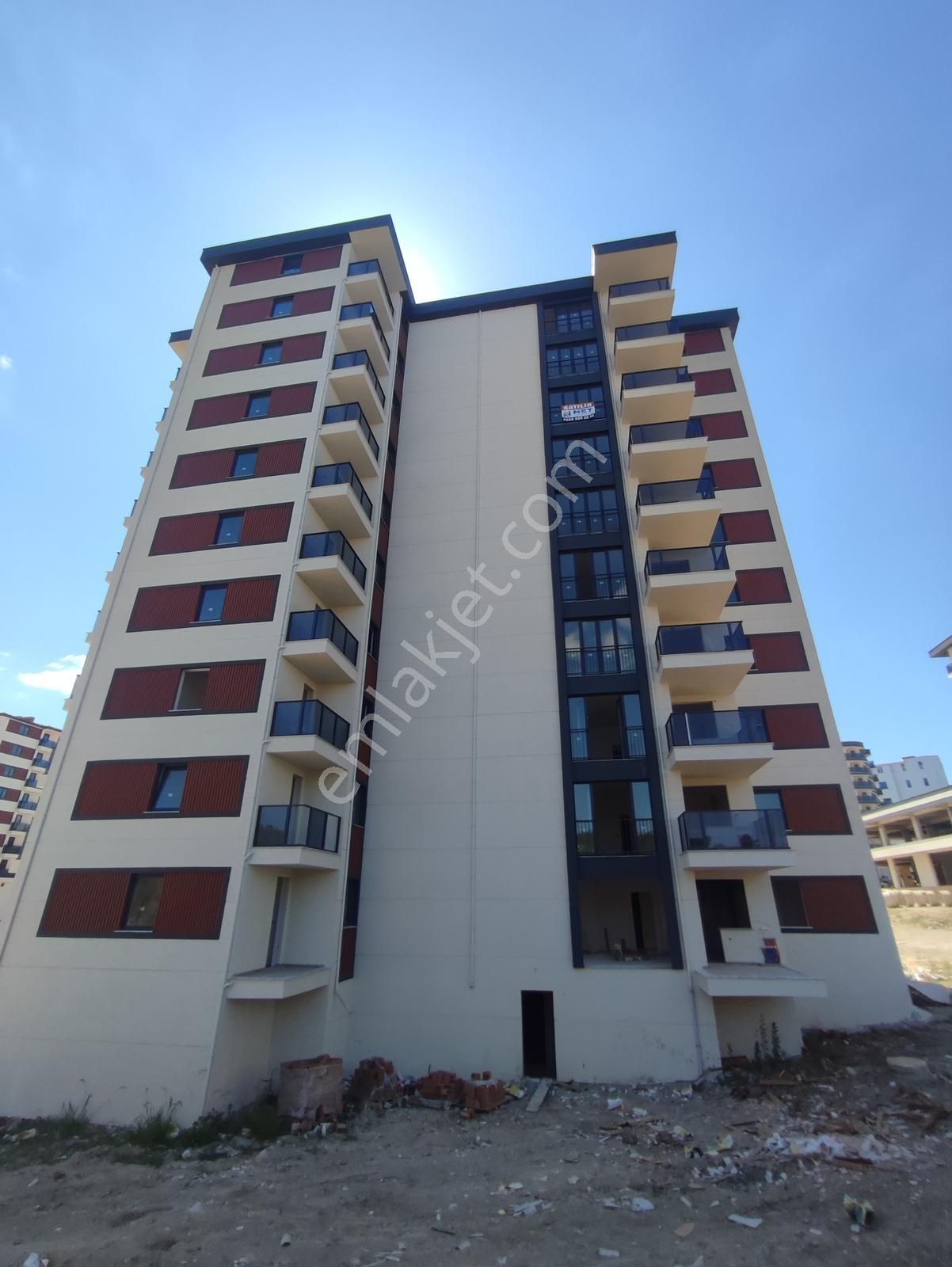 İlke Emlaktan Cumhuriyet Mah.110m²net 1.sınıf Mutfaklı Lüks 3+1 — fotoğraf 2