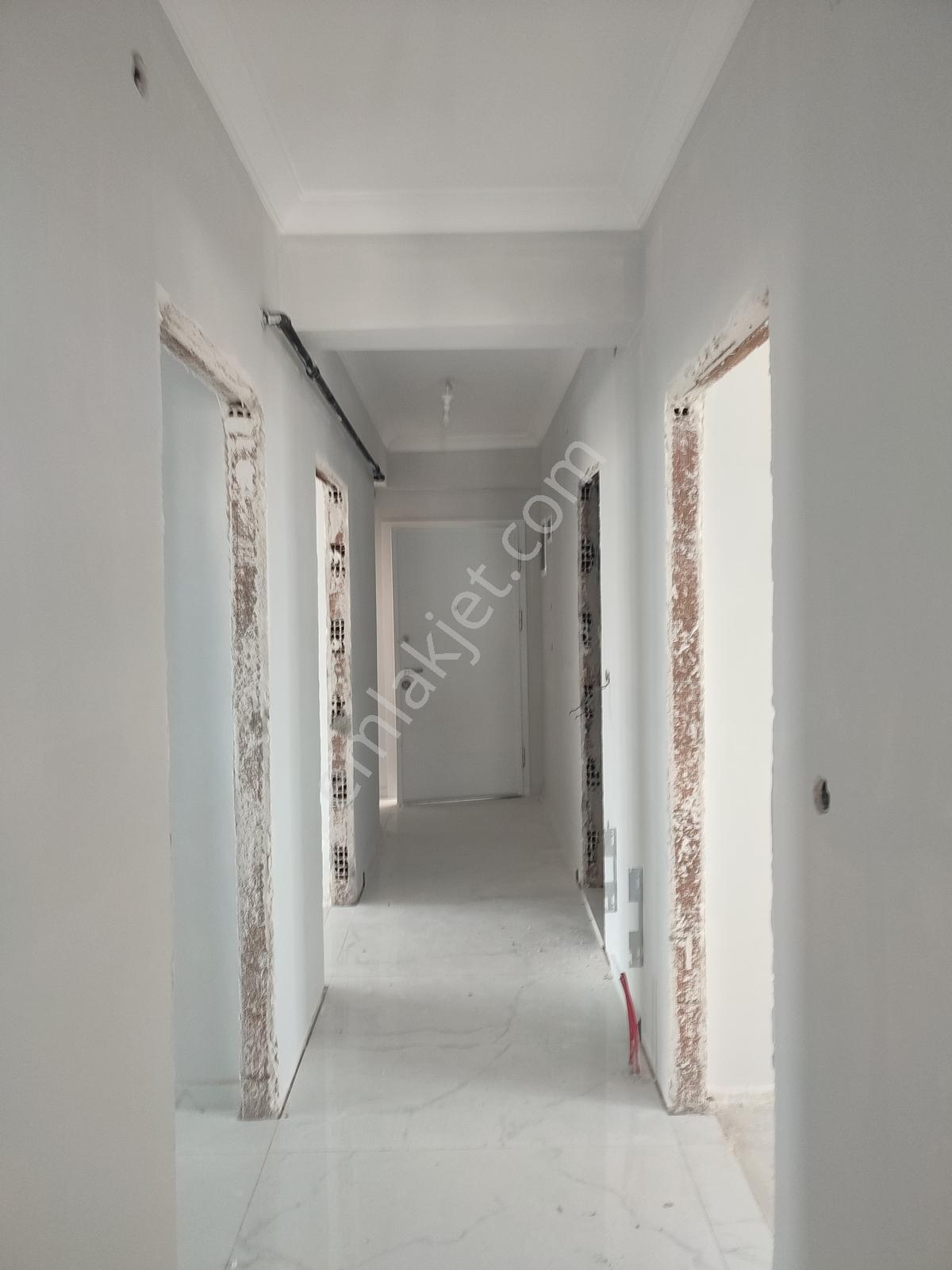 İlke Emlaktan Cumhuriyet Mah.110m²net 1.sınıf Mutfaklı Lüks 3+1 — fotoğraf 4
