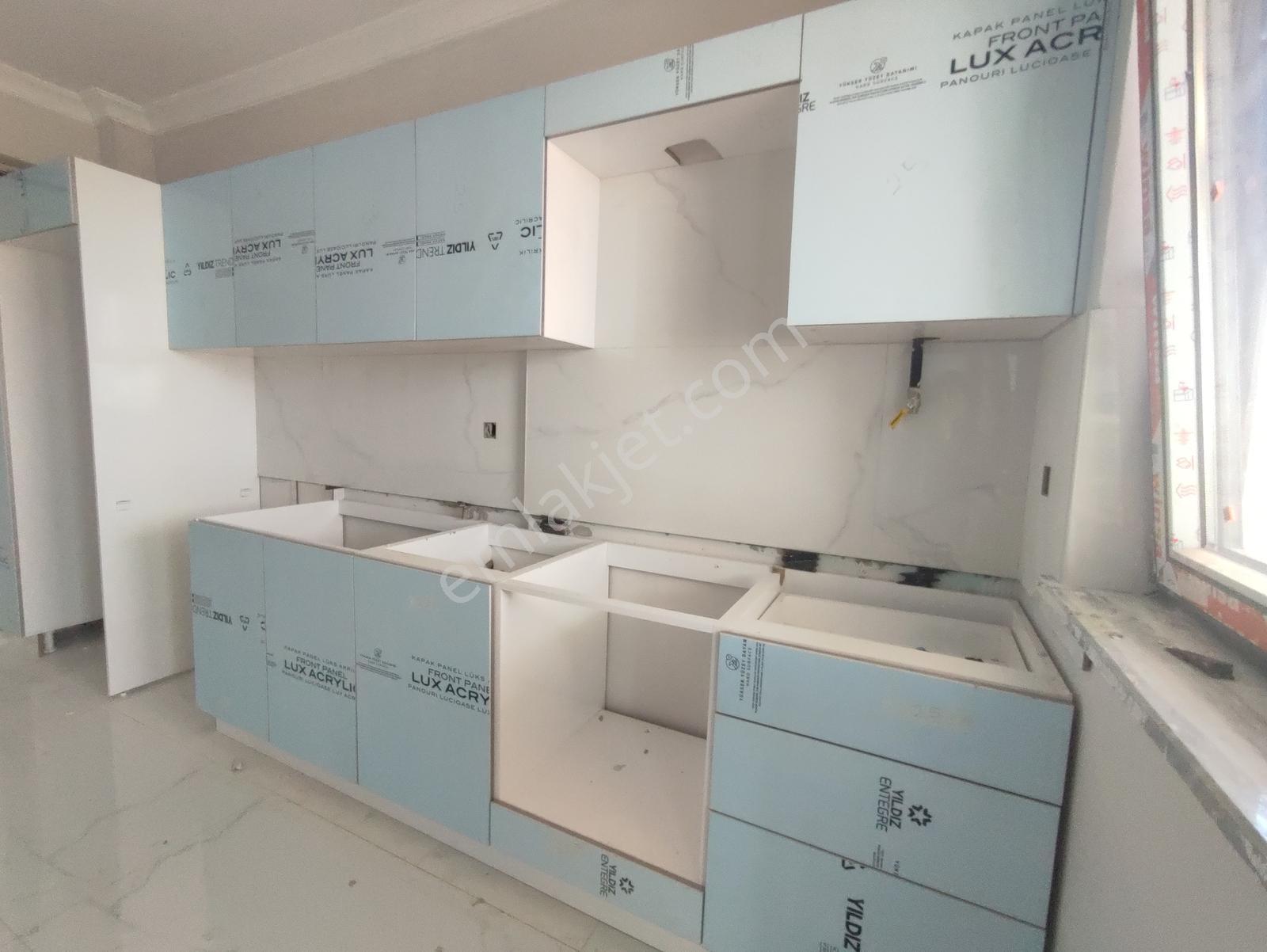 İlke Emlaktan Cumhuriyet Mah.110m²net 1.sınıf Mutfaklı Lüks 3+1 — fotoğraf 9