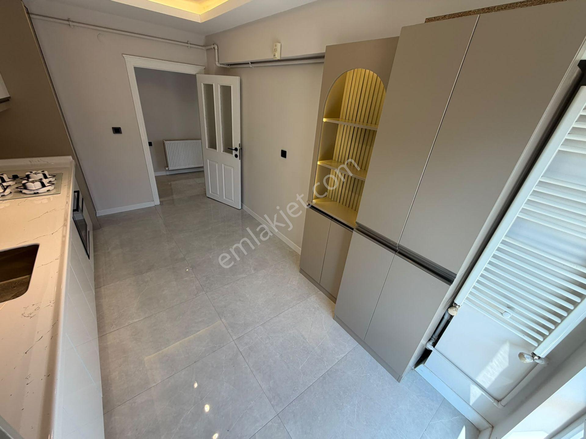 !hayal'den Asansörlü Çift Balkonlu 3+1 Urta Lüx Yapıda Daire! — fotoğraf 7