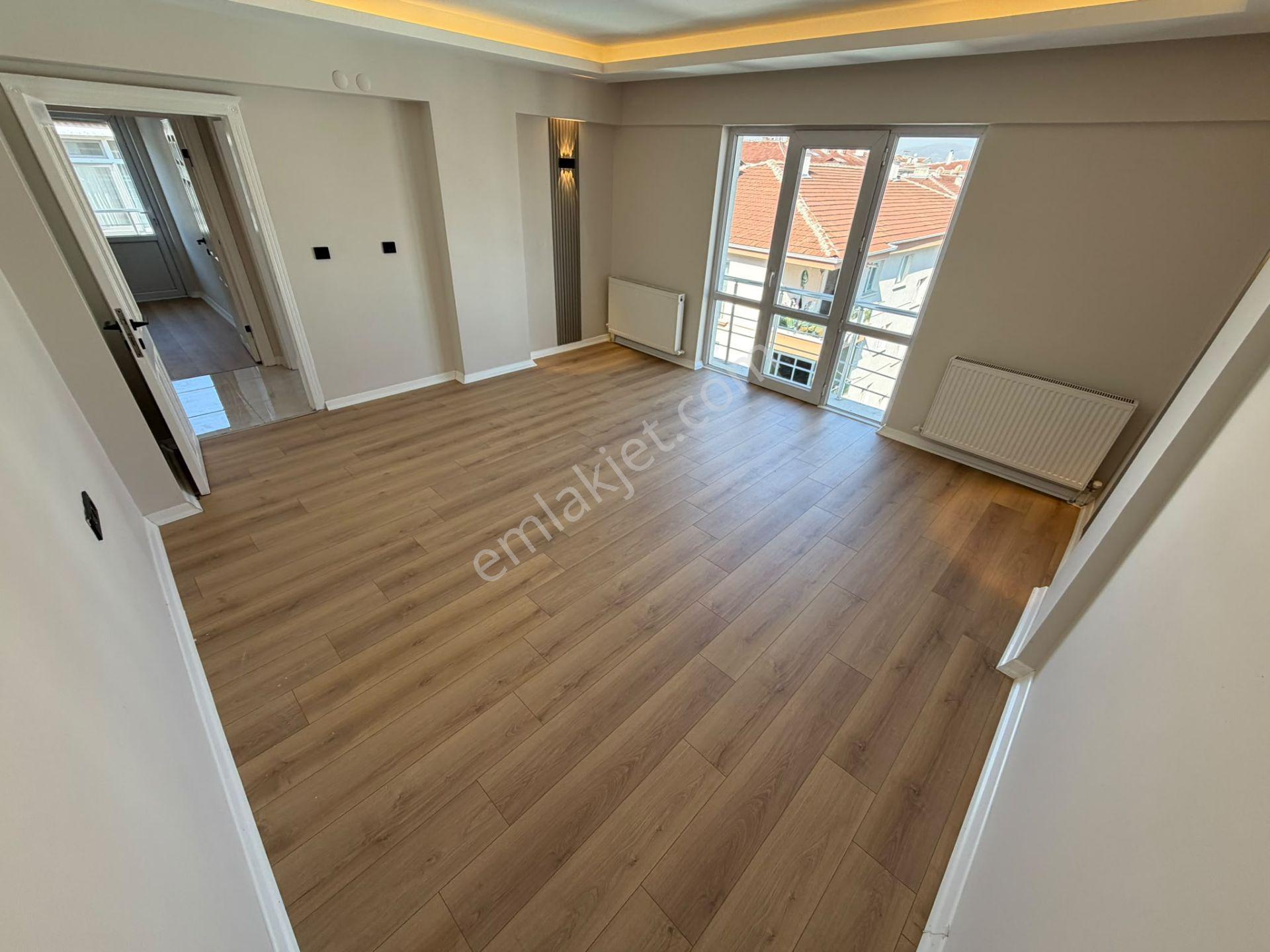 !hayal'den Asansörlü Çift Balkonlu 3+1 Urta Lüx Yapıda Daire! — fotoğraf 11