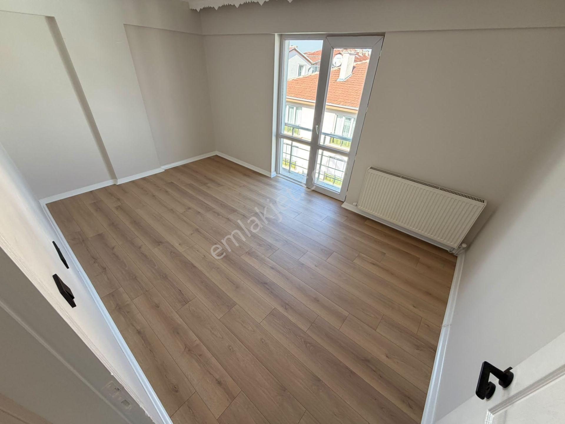!hayal'den Asansörlü Çift Balkonlu 3+1 Urta Lüx Yapıda Daire! — fotoğraf 13