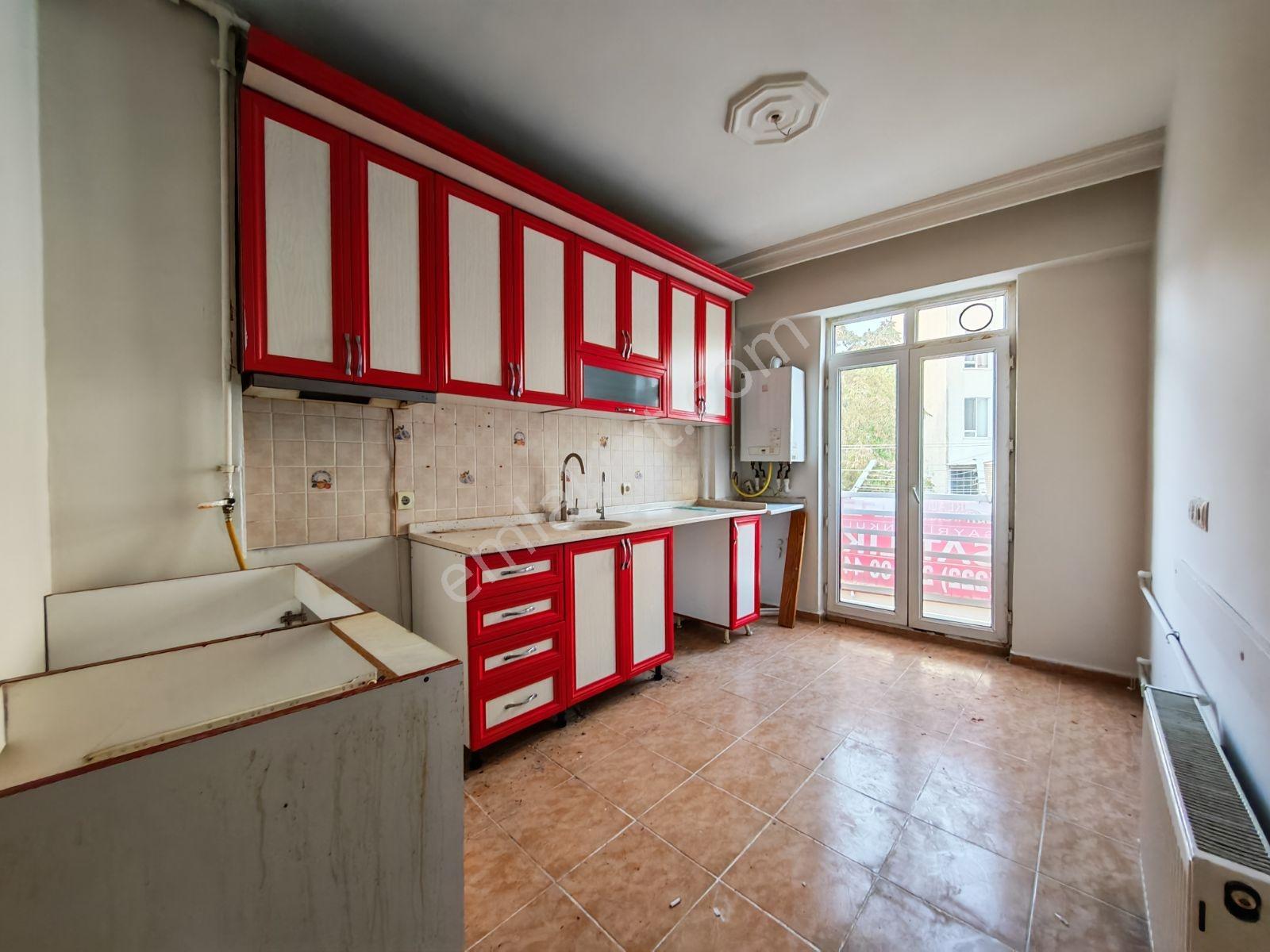 Rw Lıfe// Ömerağa Mah. Köşe Bina Ara Kat 2+1 Satılık Daire — fotoğraf 12