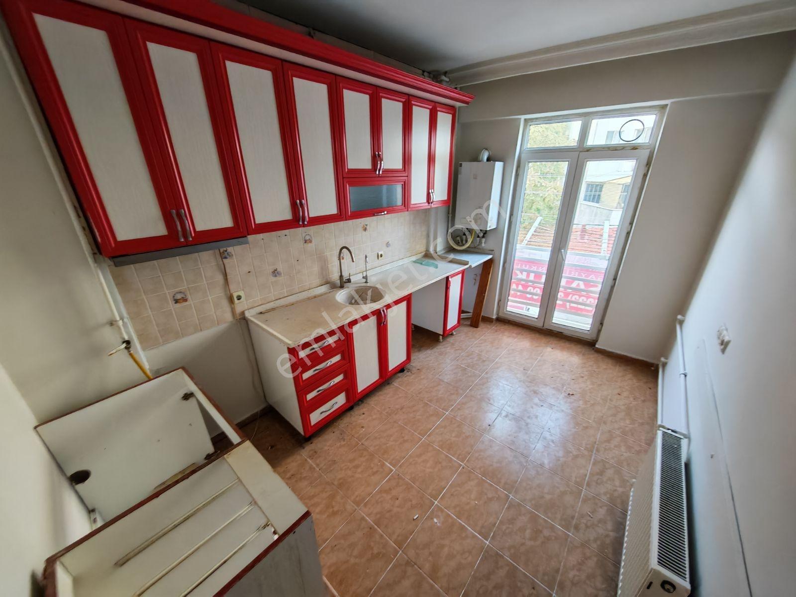 Rw Lıfe// Ömerağa Mah. Köşe Bina Ara Kat 2+1 Satılık Daire — fotoğraf 13