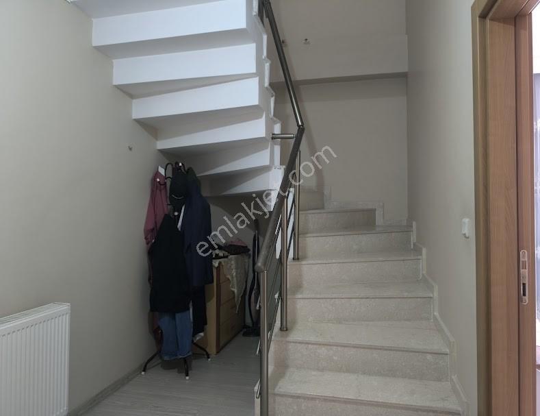 Cb-mark'tan Derince Merkez 3 Katlı 3 Daire Satılık Mustakil Bina — fotoğraf 19