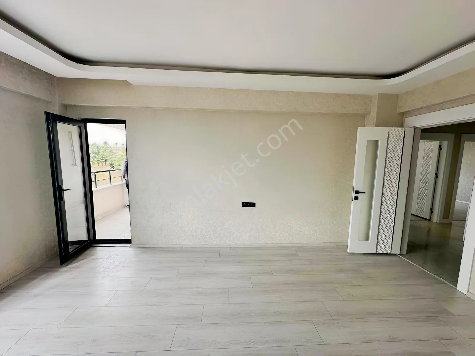 Kareden Sacırda Panoramik Şehir Mazaralı Sıfır 2+1 Daireler — fotoğraf 6