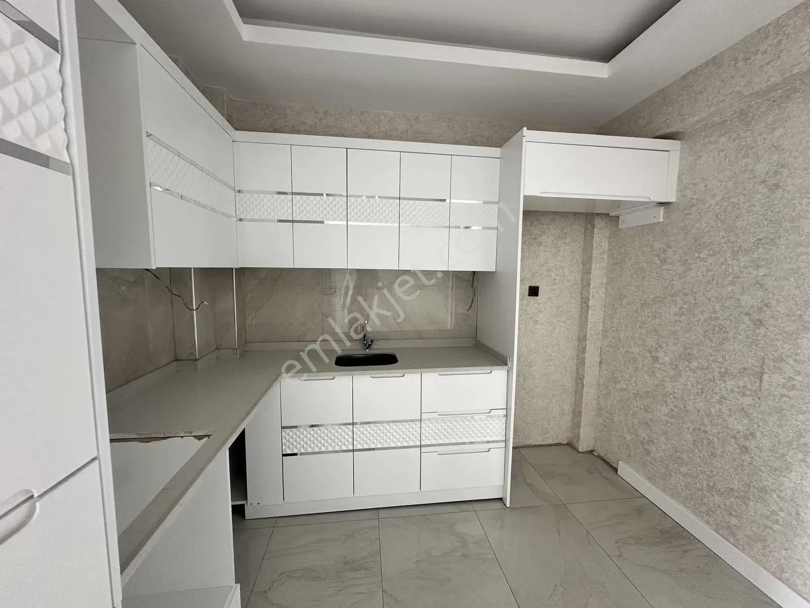 Kareden Sacırda Panoramik Şehir Mazaralı Sıfır 2+1 Daireler — fotoğraf 11
