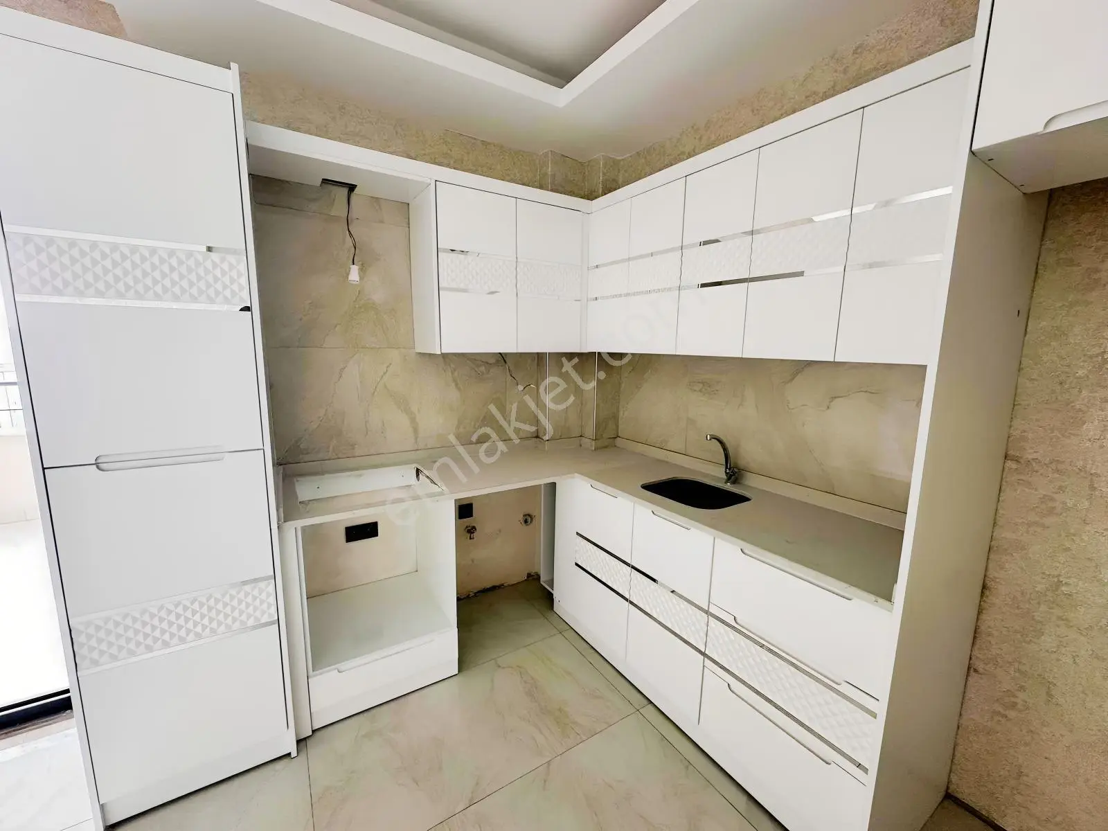 Kareden Sacırda Panoramik Şehir Mazaralı Sıfır 2+1 Daireler — fotoğraf 12