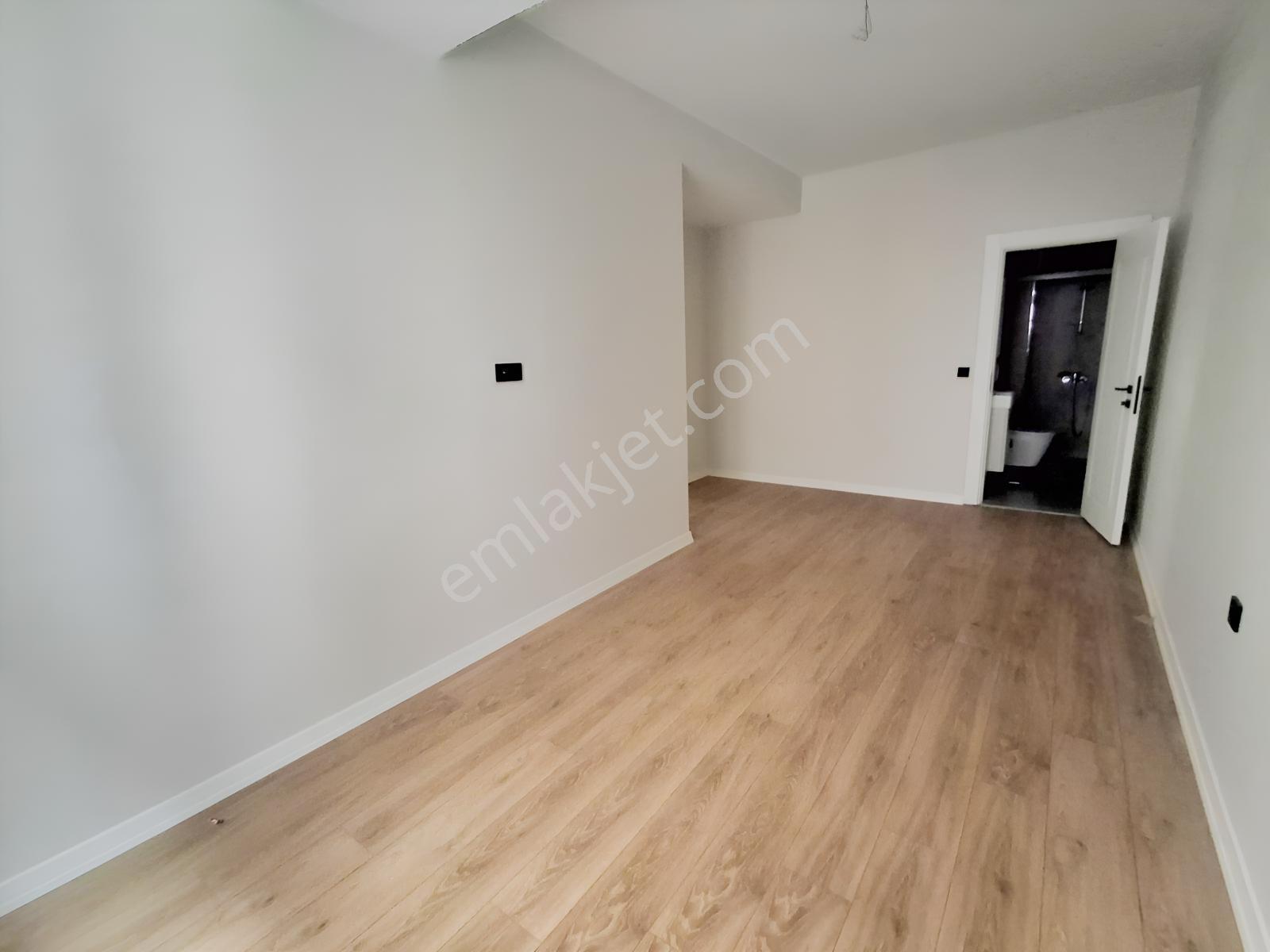 Turyap'tan Galipbey Caddesinde Ön Cephe Sıfır 3+1 — fotoğraf 20