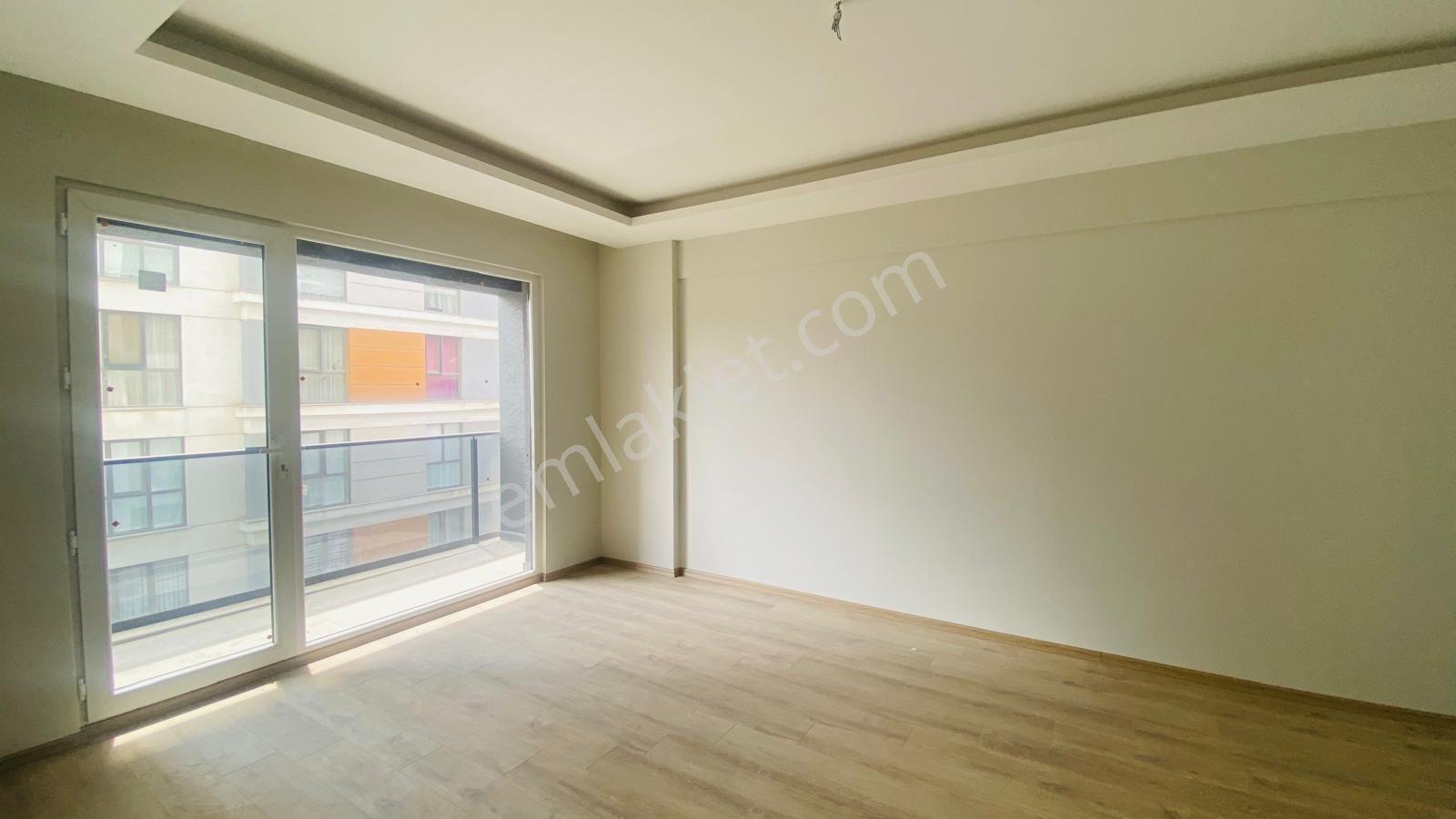 Tuzla Aydıntepe'de Satış Ofisinden Site İçi İskanı Alınmış 2+1 — fotoğraf 4