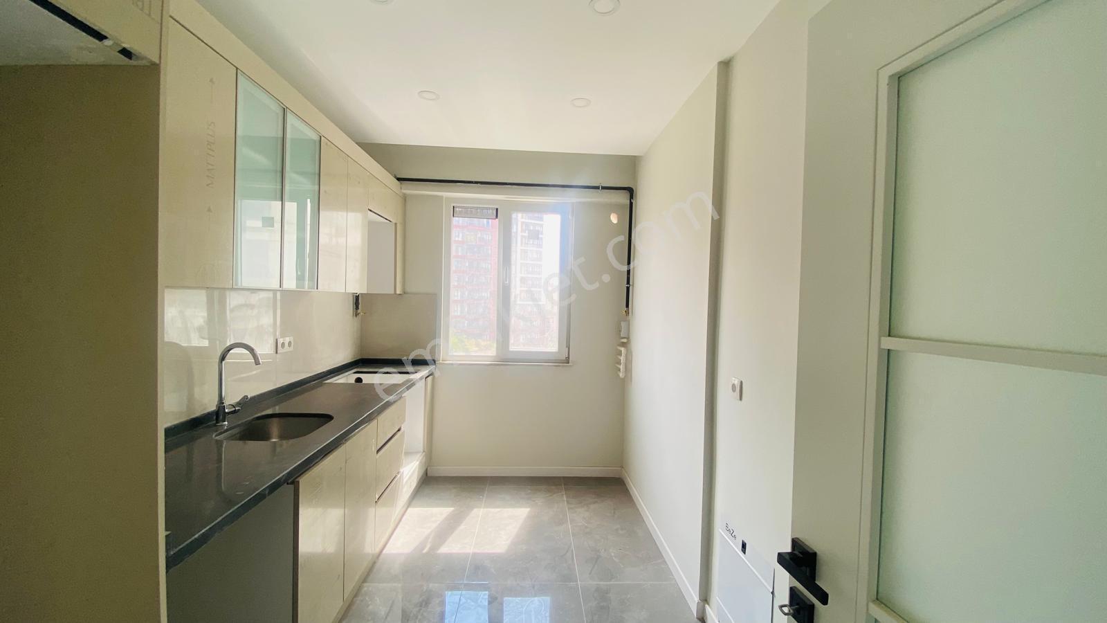 Tuzla Aydıntepe'de Satış Ofisinden Site İçi İskanı Alınmış 2+1 — fotoğraf 8